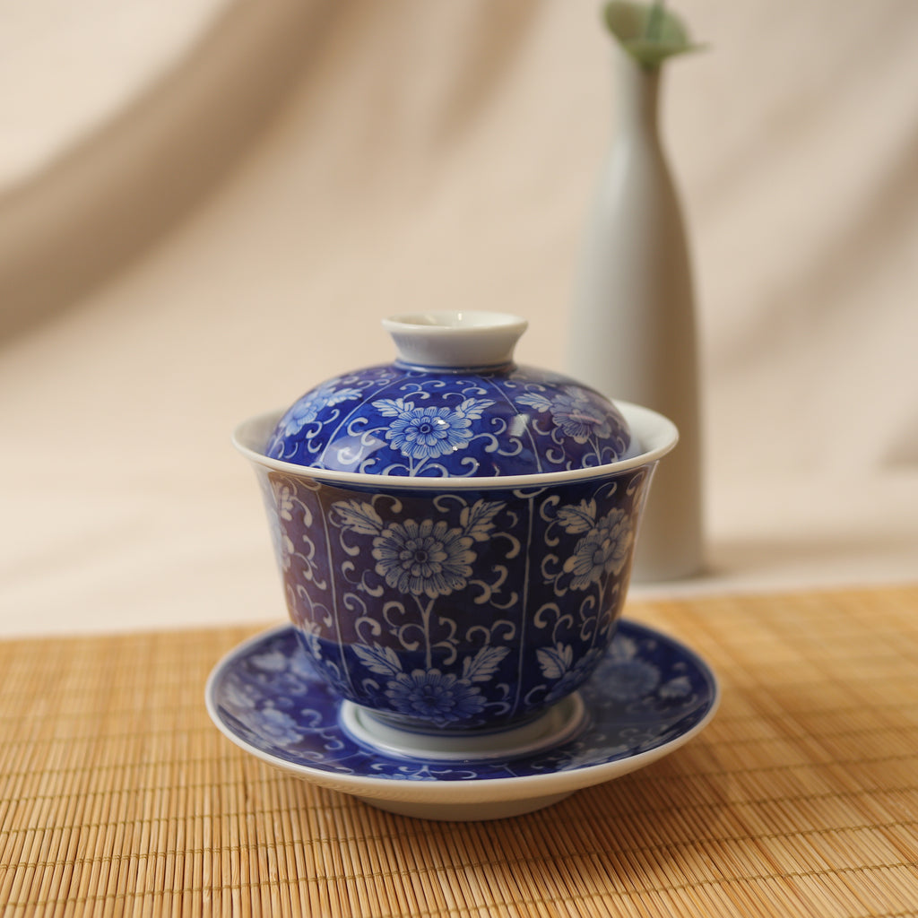 3053 高麗青磁 海晴窯 鄭正黙作 粉青菊花紋 茶碗 茶具 茶道 3053 高麗青磁 海晴窯 鄭正黙作 粉青菊花紋 茶碗 茶具 茶道