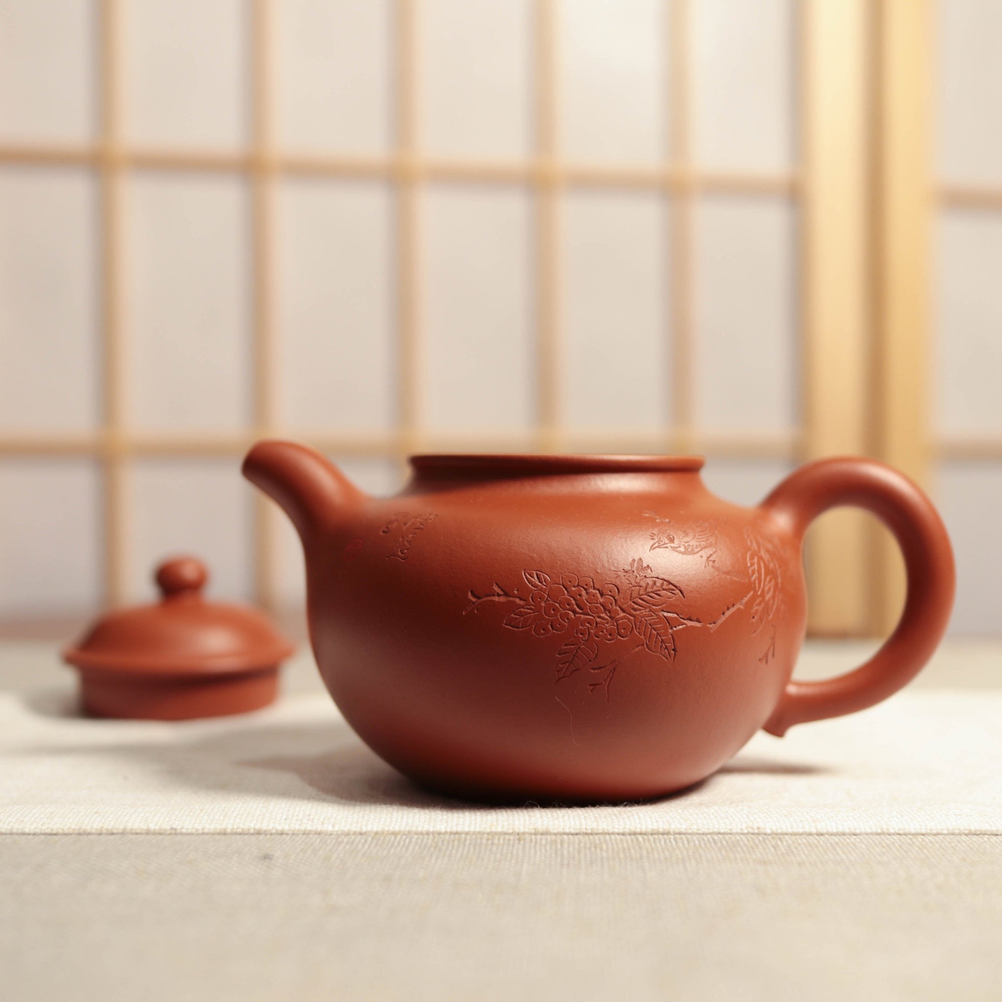 *Autumn Reward｜Buy one, get five free* [Pick up one] Fully handmade raw ore red clay carved purple sand teapot