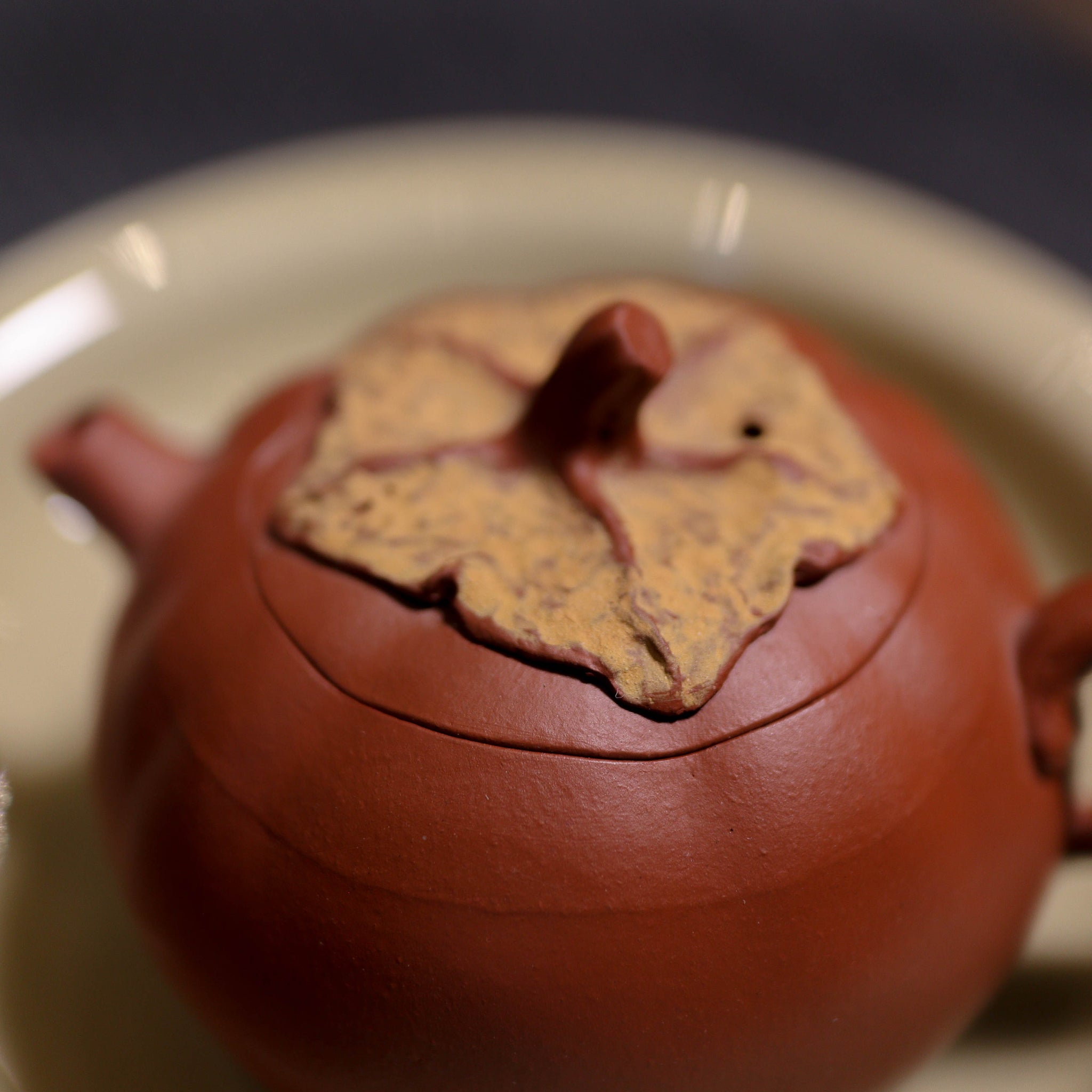 [Shi Shi Ruyi] Fully handmade raw mineral vermilion clay bionic purple sand teapot