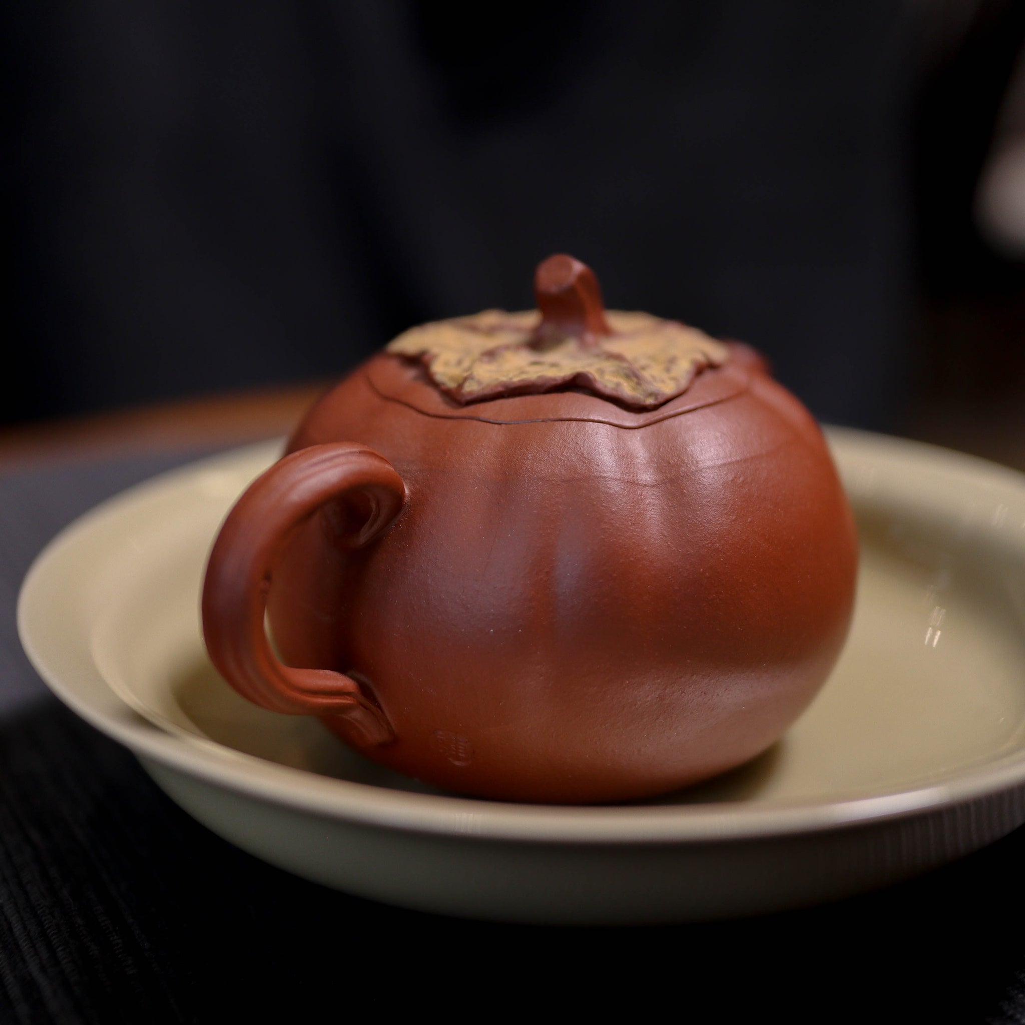 [Shi Shi Ruyi] Fully handmade raw mineral vermilion clay bionic purple sand teapot