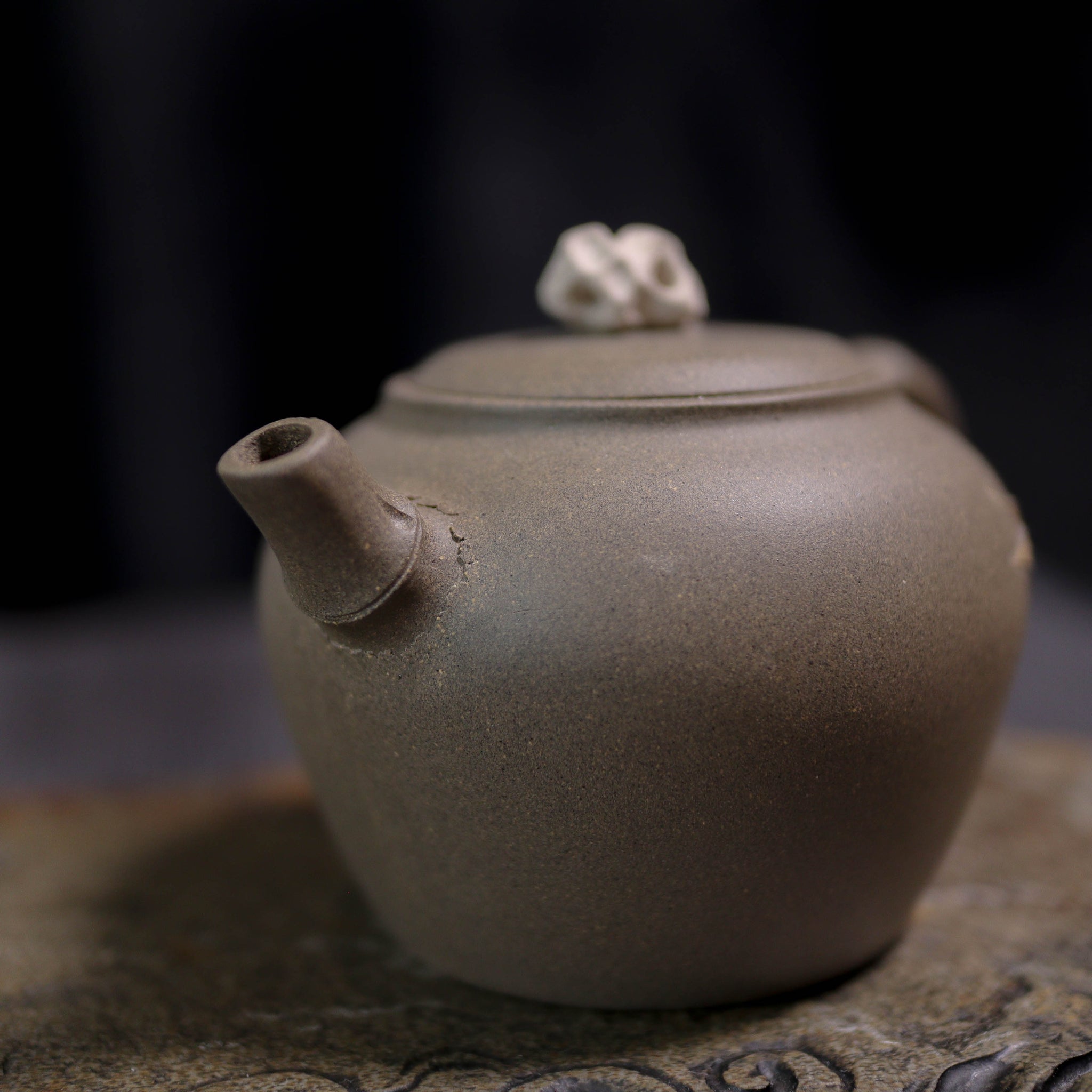 （已售出）*新品*【太湖石·竹】全手工原礦青段泥仿生紫砂茶壺