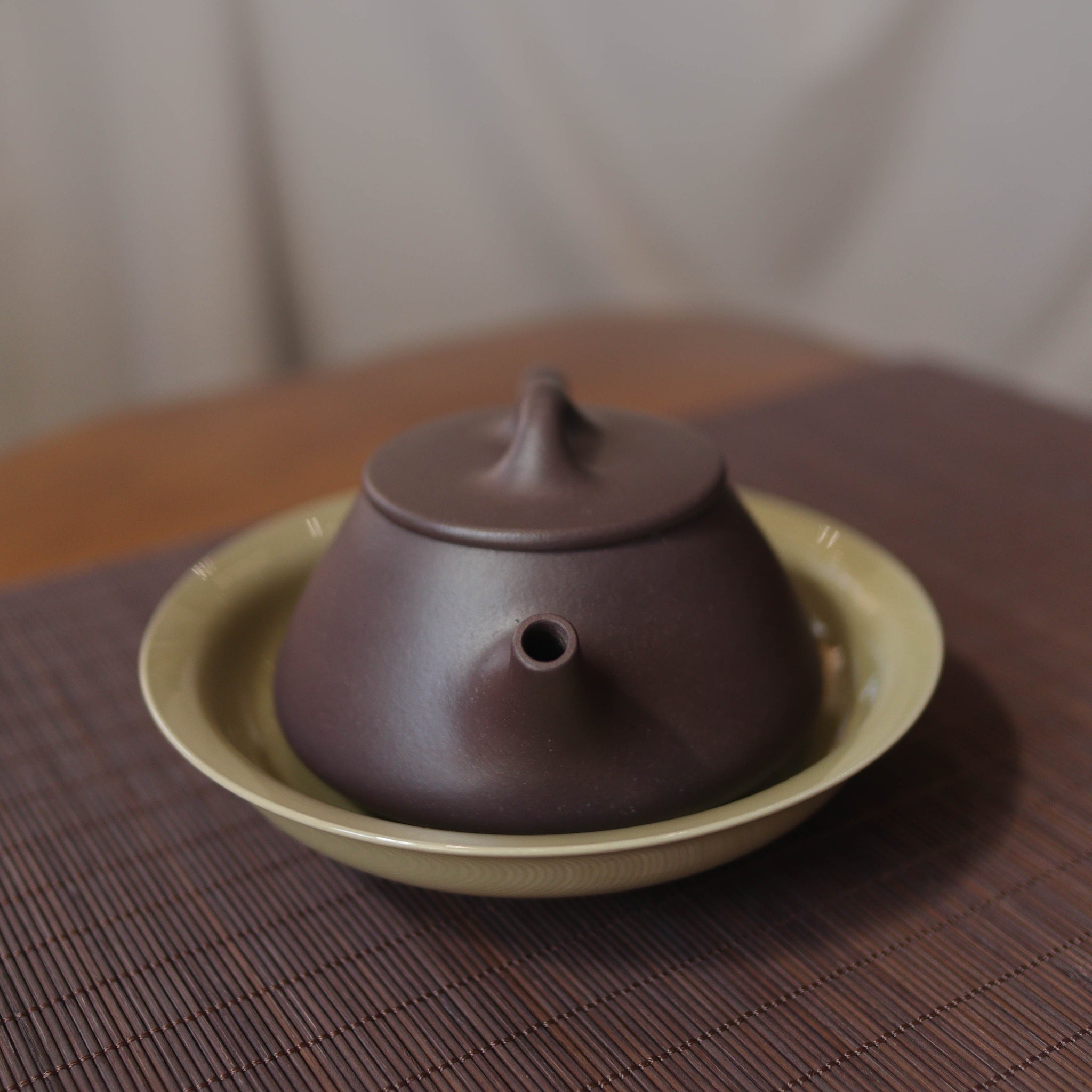 [Flat cover stone scoop] Fully handmade azure clay and purple sand teapot