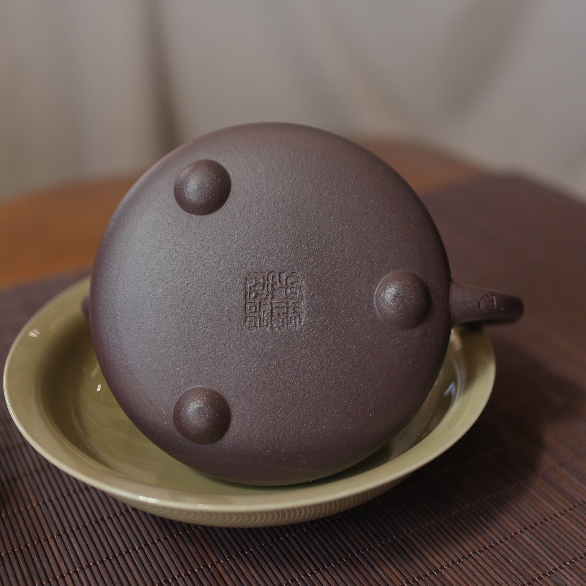 [Flat cover stone scoop] Fully handmade azure clay and purple sand teapot