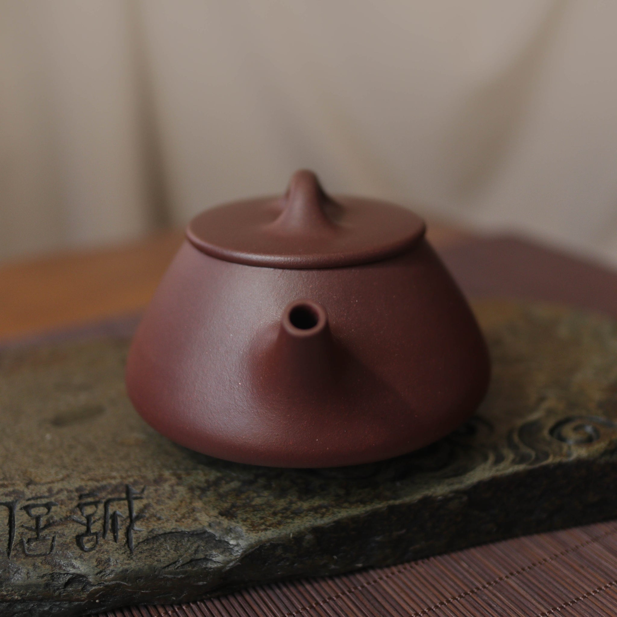 (Sold) [Flat lid stone scoop] Fully handmade azure clay teapot