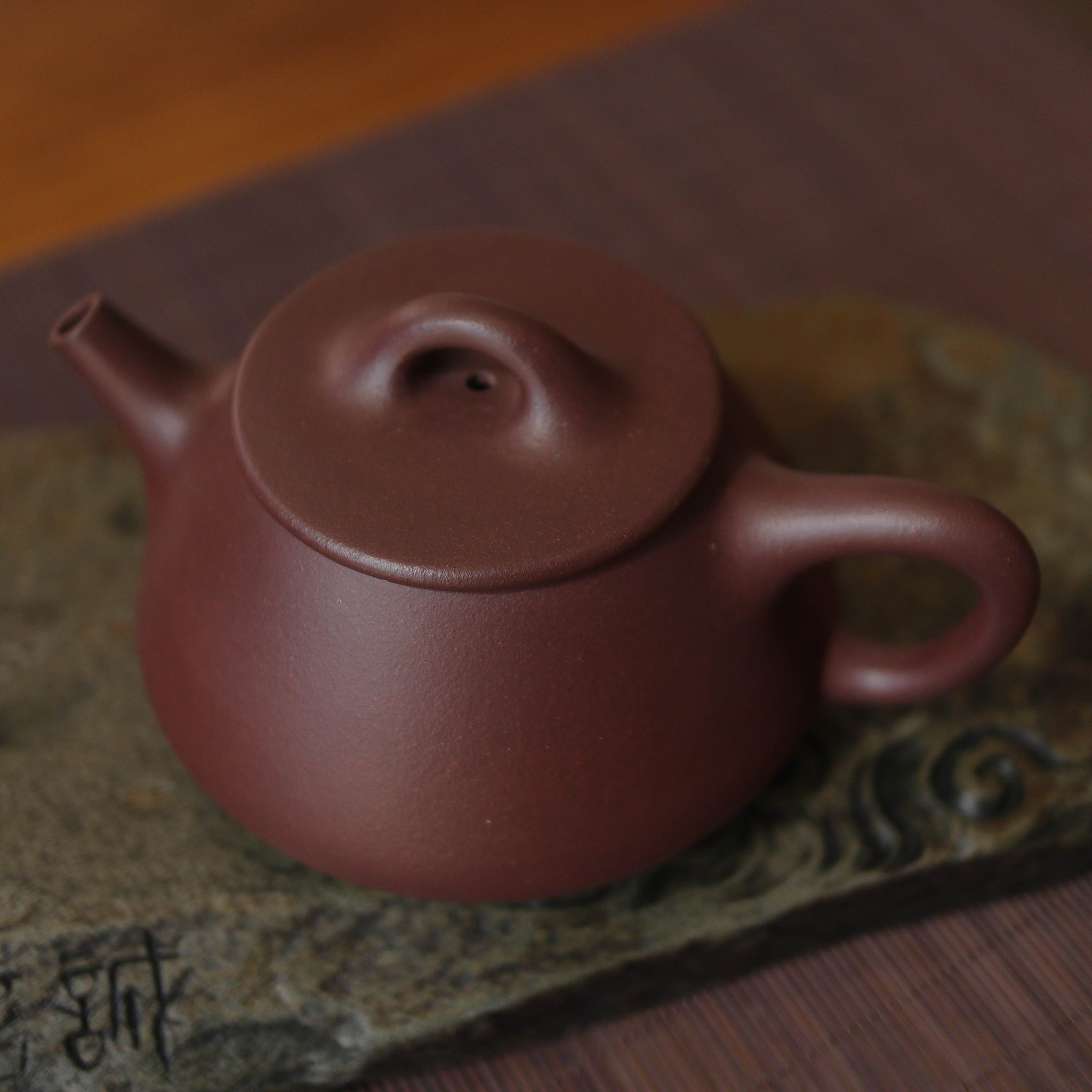 (Sold) [Flat lid stone scoop] Fully handmade azure clay teapot