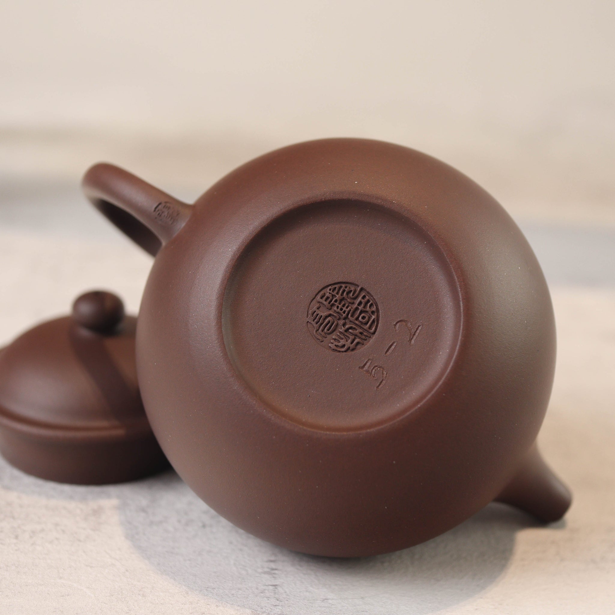 (Sold) *New product* [Jingzhou Tuqiu] Fully handmade original ore purple clay and purple sand teapot from the 1970s