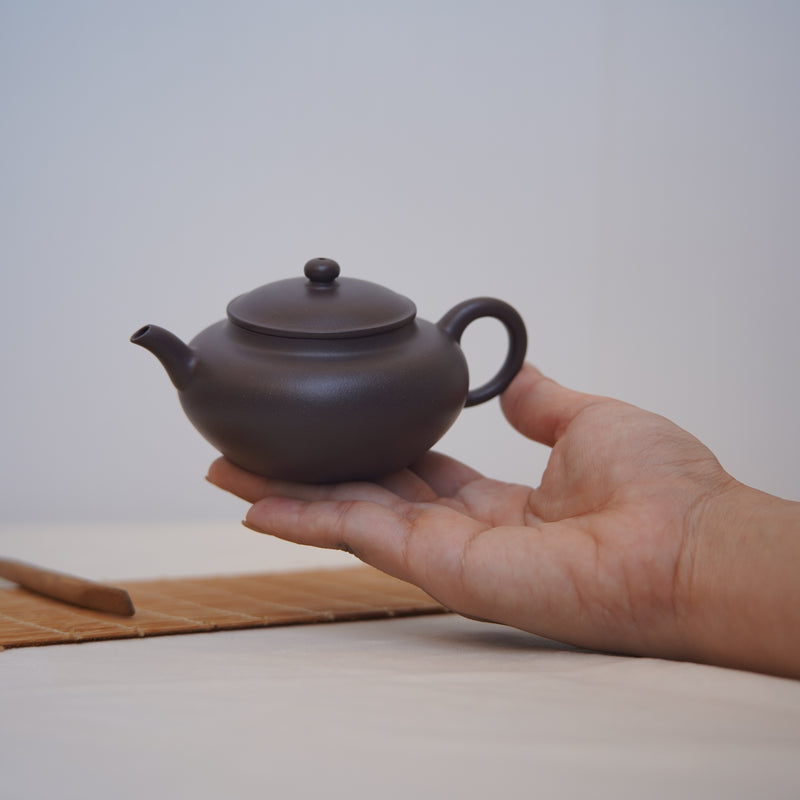 *New Product* [Flat Lamp] Fully Handmade Raw Mineral Purple Clay Teapot