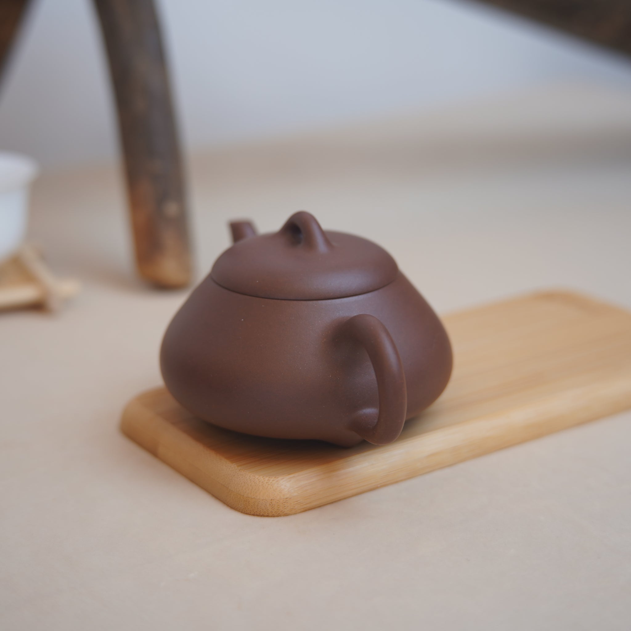 *New Product* [Pigeon Beak Stone Scoop] Fully Handmade Raw Mineral Purple Clay Teapot 