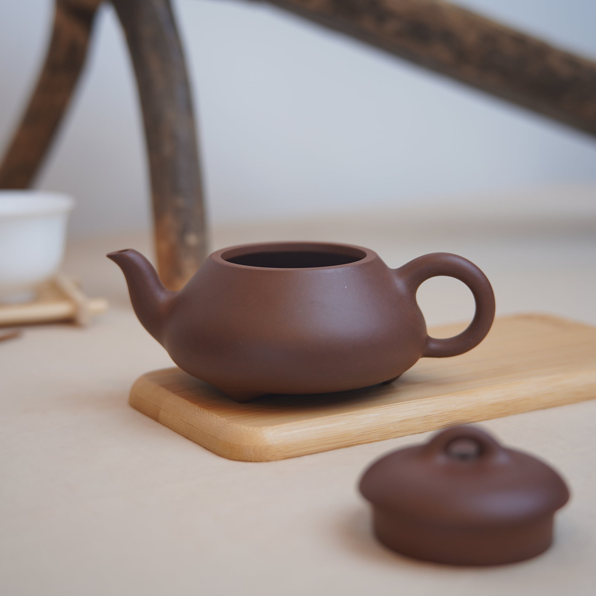 *New Product* [Pigeon Beak Stone Scoop] Fully Handmade Raw Mineral Purple Clay Teapot 