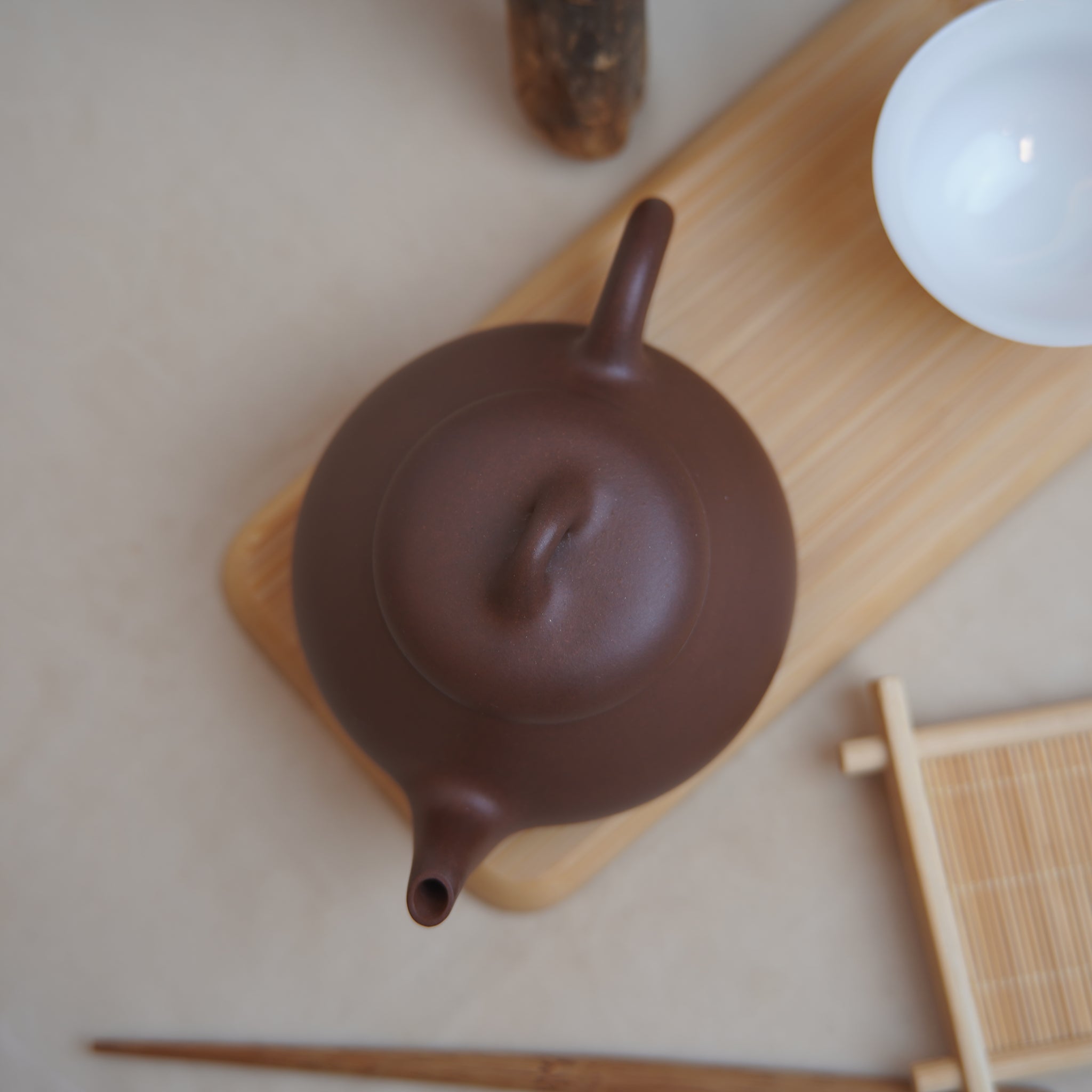 *New Product* [Pigeon Beak Stone Scoop] Fully Handmade Raw Mineral Purple Clay Teapot 