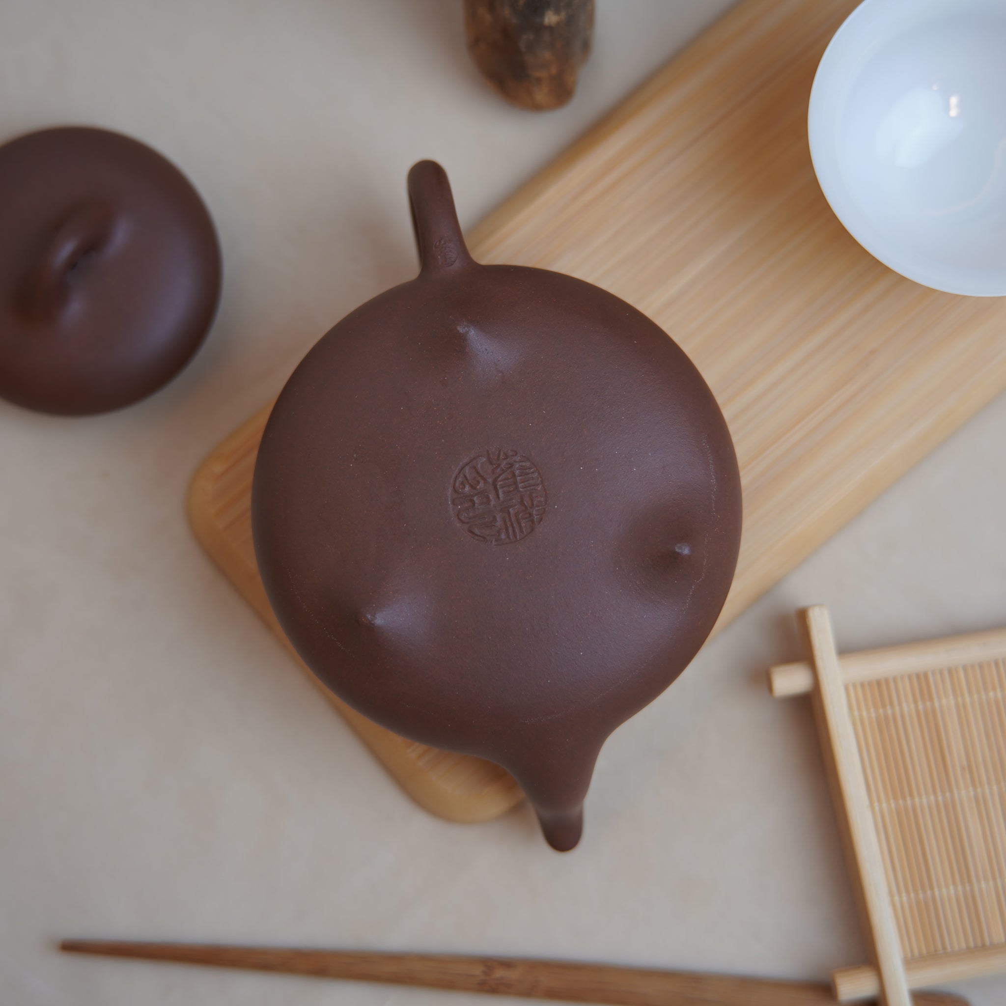 *New Product* [Pigeon Beak Stone Scoop] Fully Handmade Raw Mineral Purple Clay Teapot 