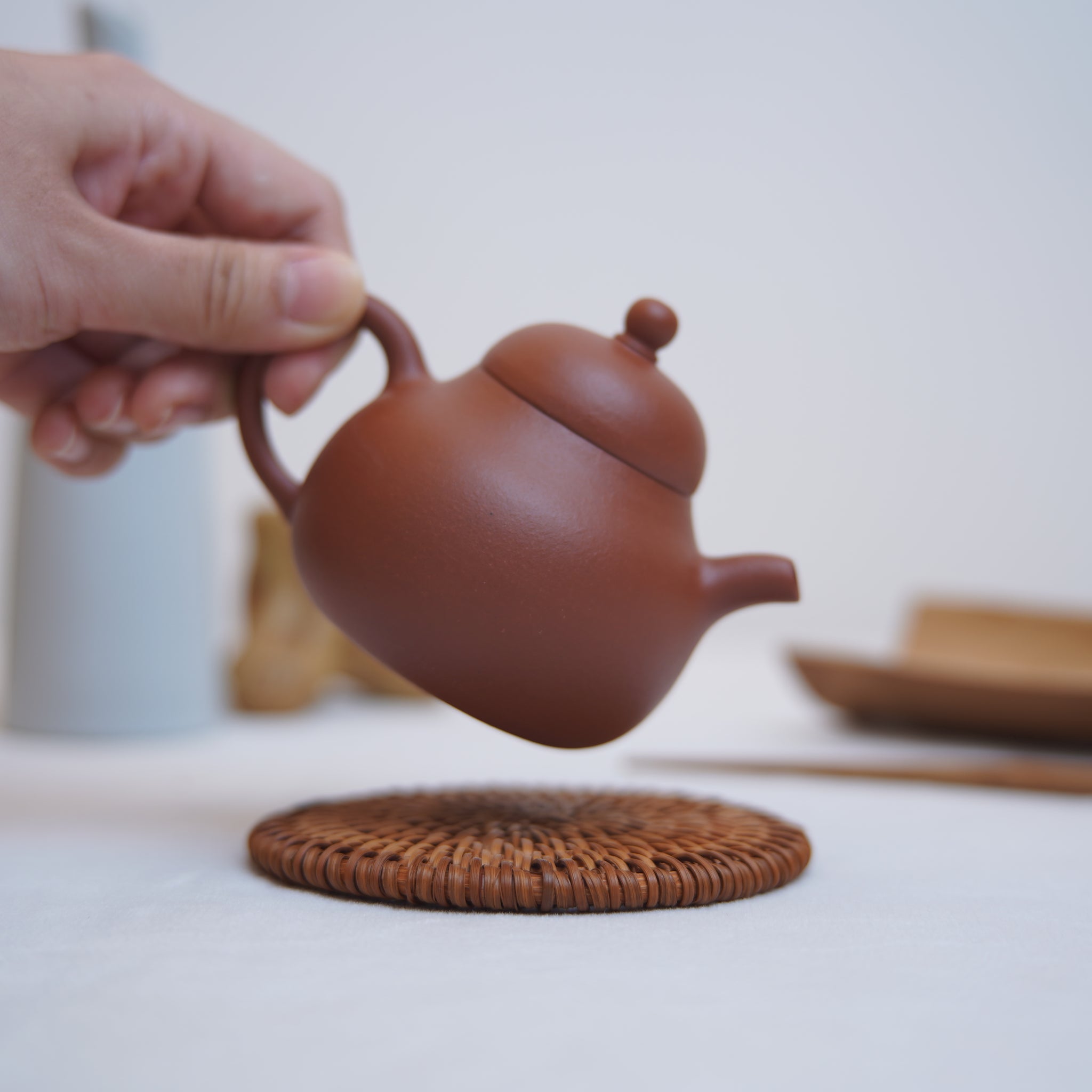 *New Product* [Top Hat Lotus Seed] Fully handmade raw ore homemade old vermilion clay imitation ancient purple clay teapot