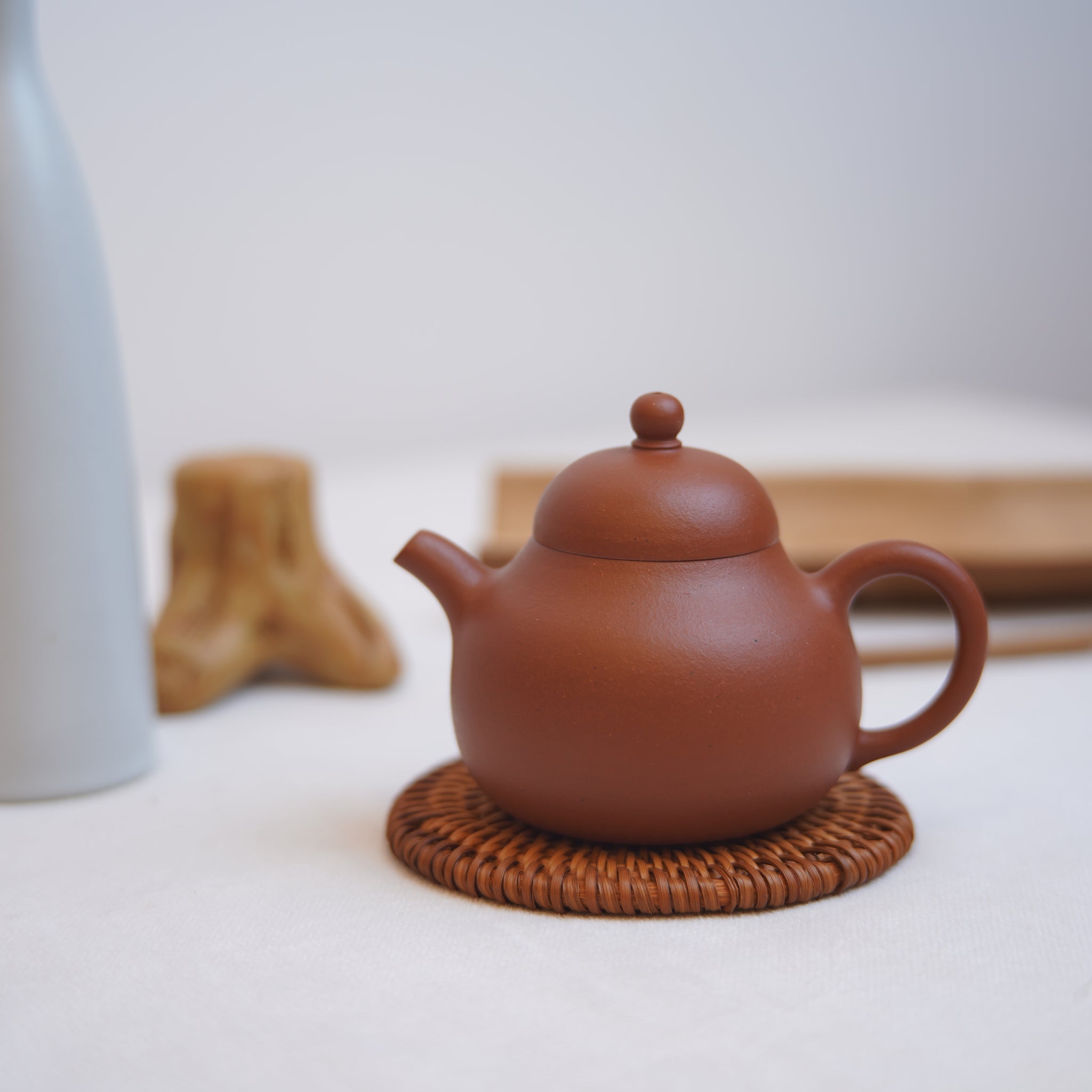 *New Product* [Top Hat Lotus Seed] Fully handmade raw ore homemade old vermilion clay imitation ancient purple clay teapot