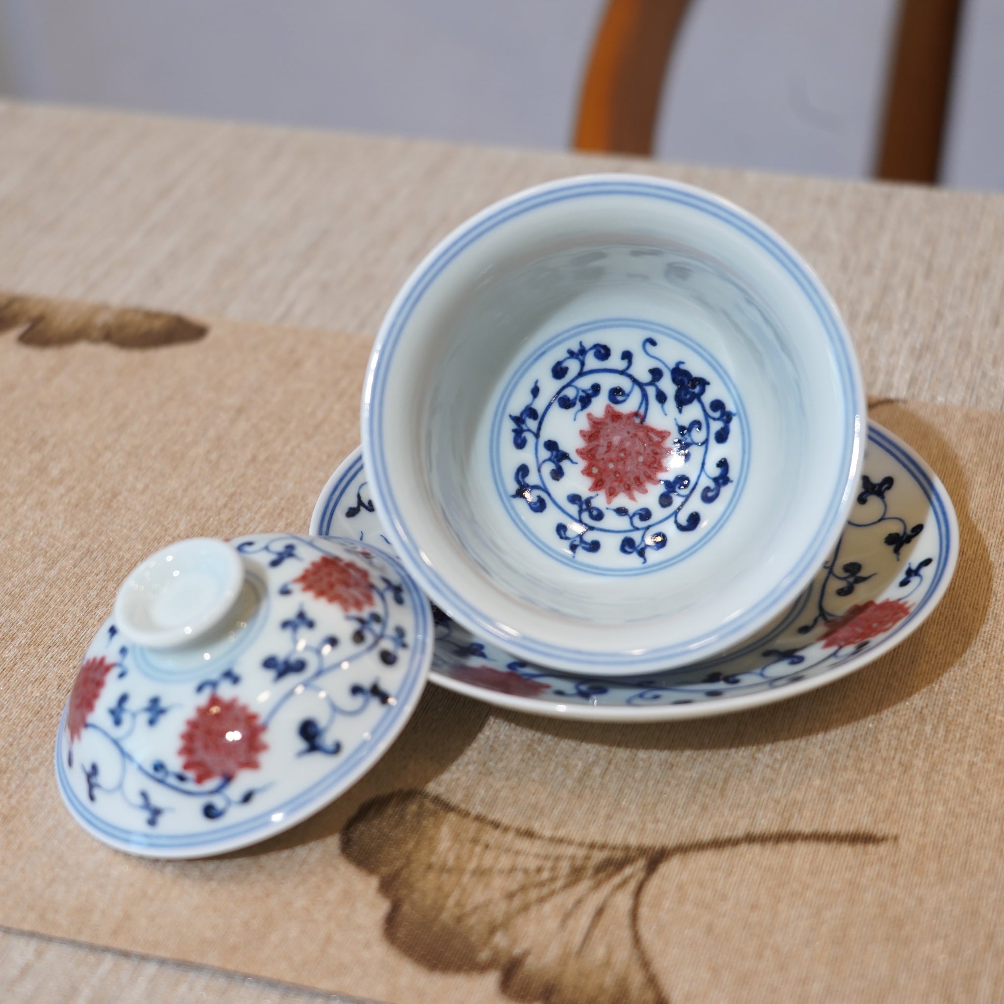 *新品*【纏枝蓮】景德鎮手繪青花釉裏紅山水小品三才蓋碗