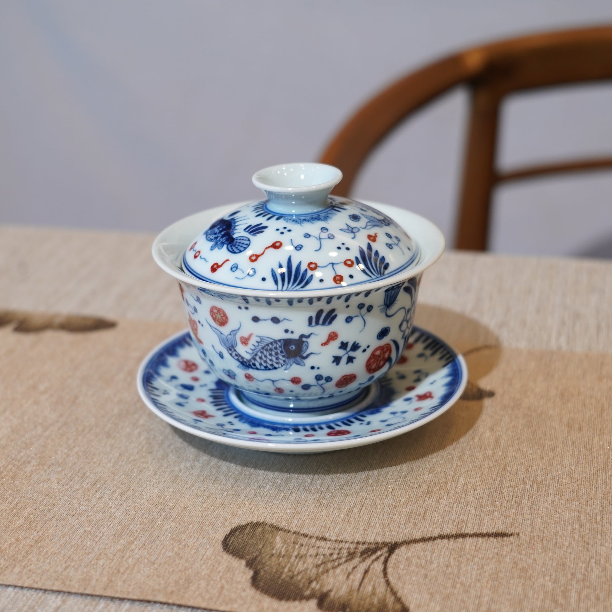 *新品*【魚藻紋】景德鎮手繪青花釉裏紅山水三才蓋碗