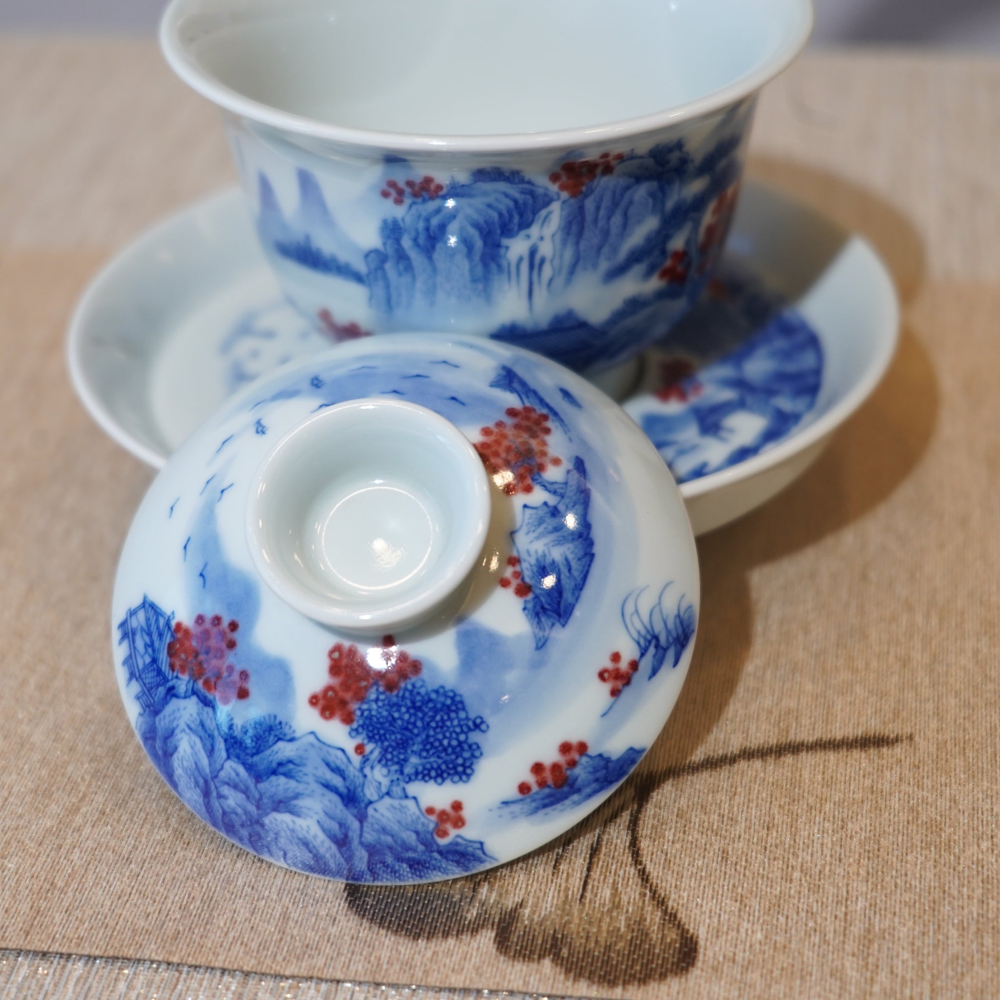 *新品*【湖光山色】景德鎮手繪青花釉裏紅山水三才蓋碗