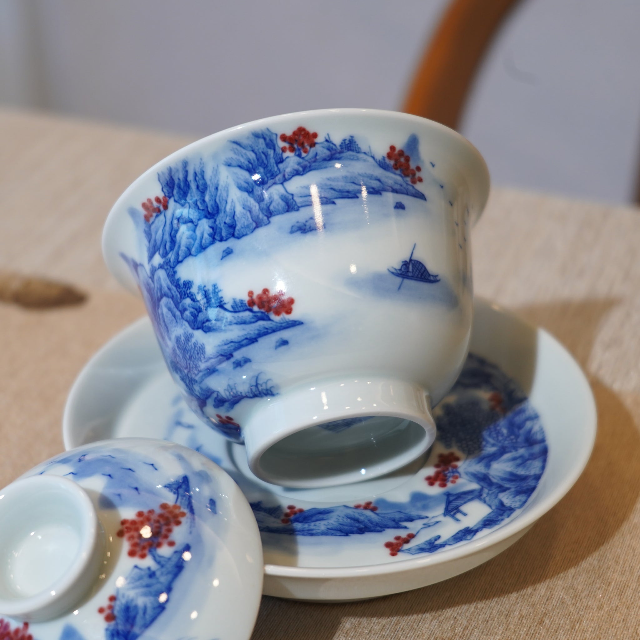 *新品*【湖光山色】景德鎮手繪青花釉裏紅山水三才蓋碗