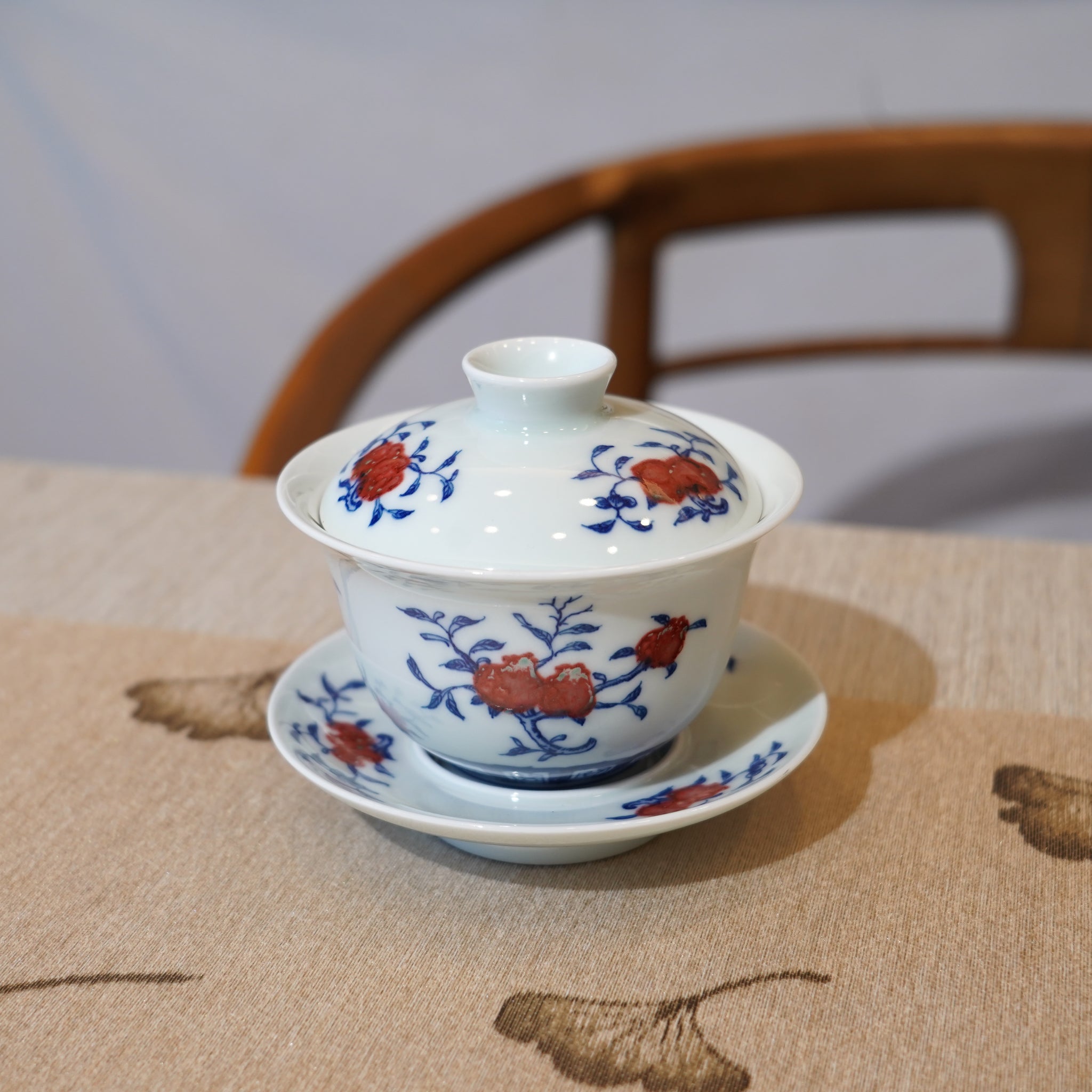 【果樹】景德鎮手繪青花釉裏紅白瓷蓋碗