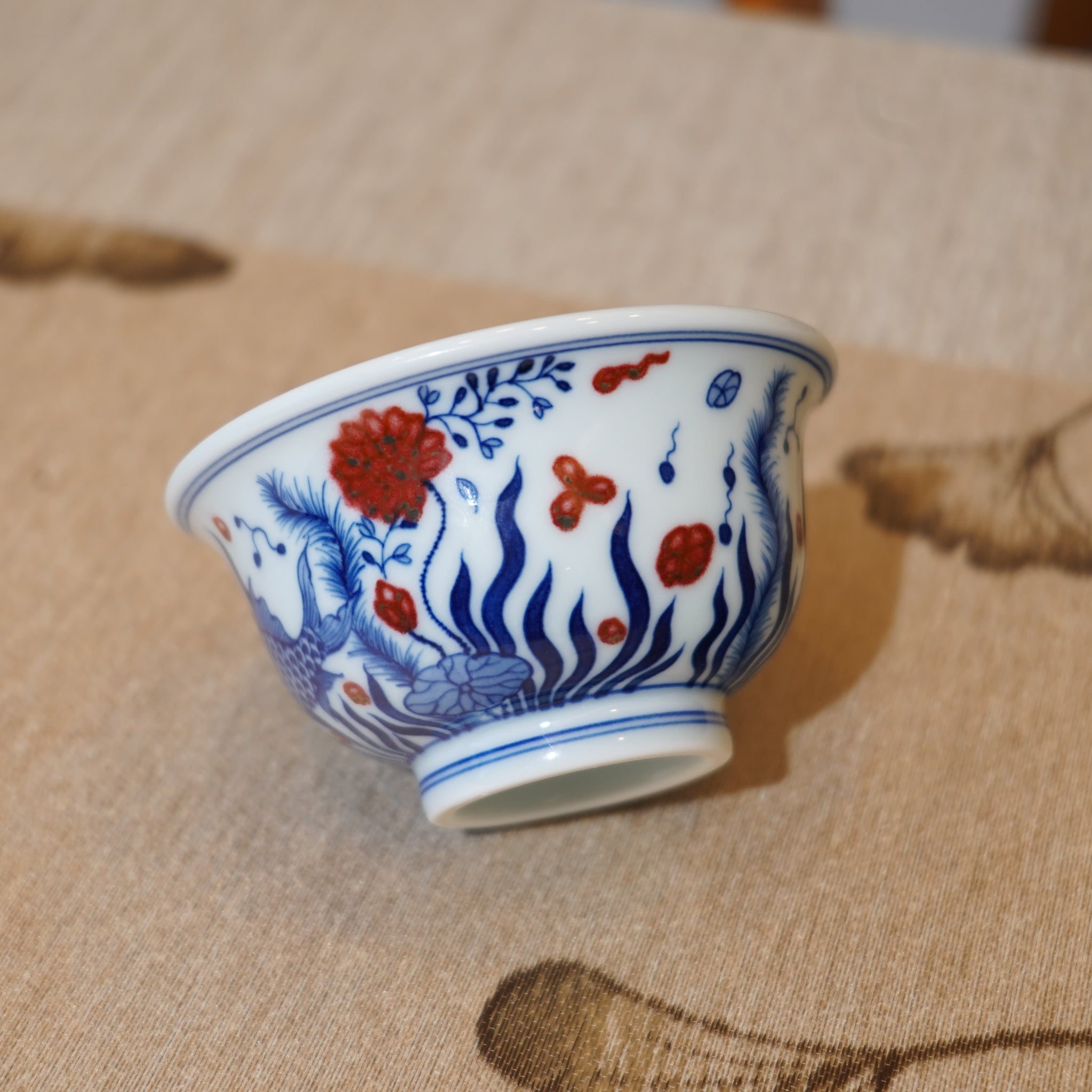 *新品*【魚藻紋】景德鎮手繪青花釉裏紅壓手主人杯