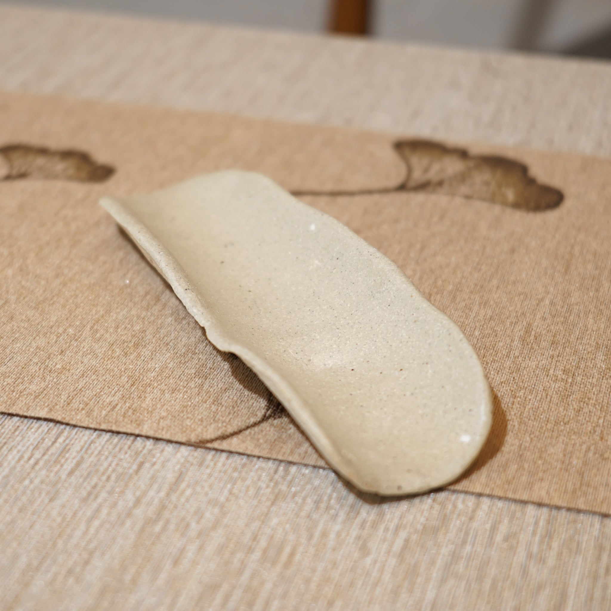 *新品*【雪隱 · 雪拂】全手工灰陶茶則