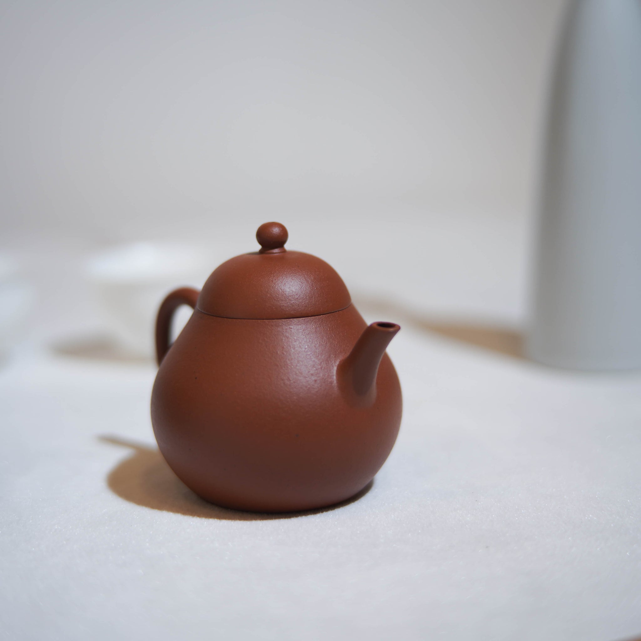 *New Product* [Kuanglanzhai·Pear Style] Fully handmade raw mineral cinnabar mud and purple sand teapot