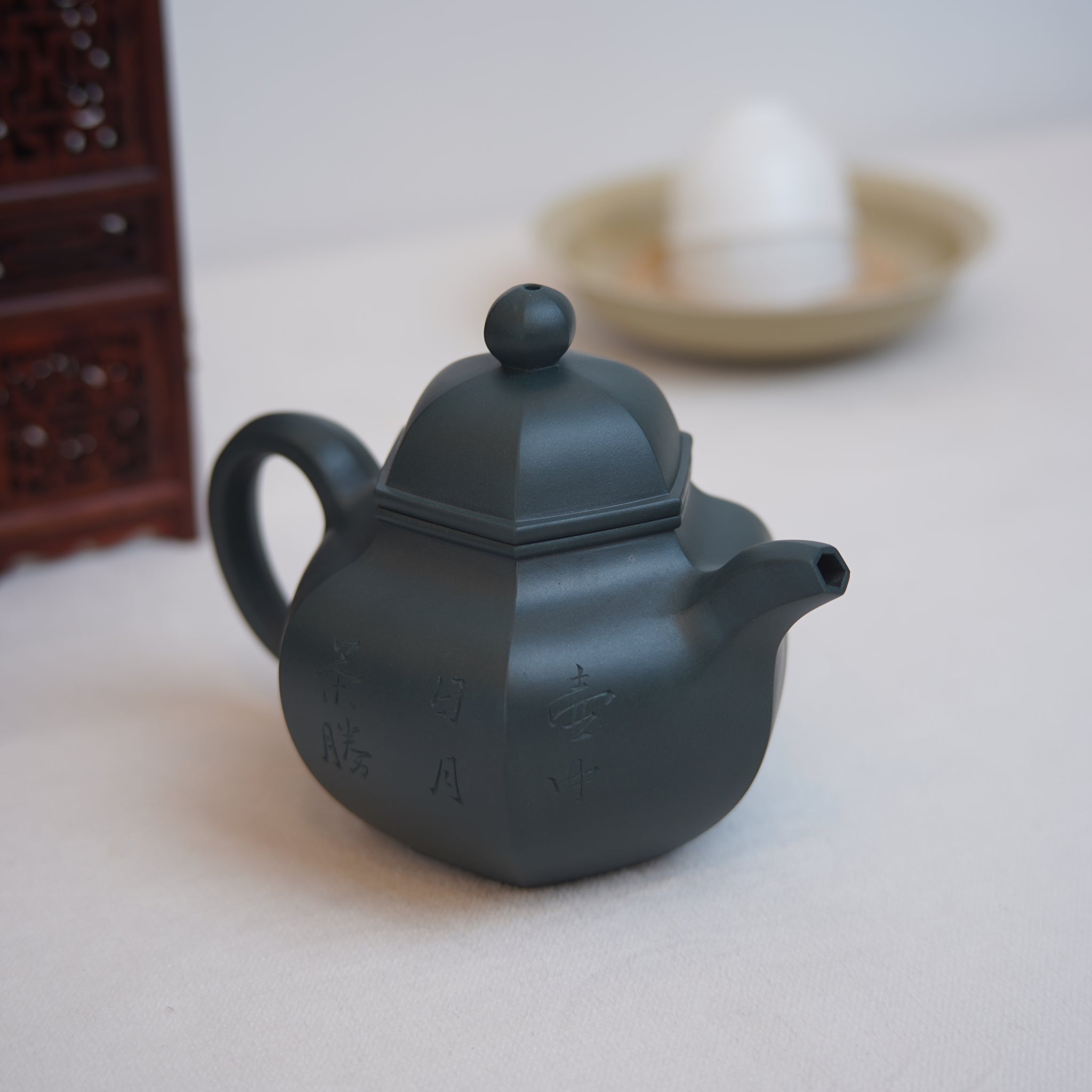 *New Product* [Zangliufang] Fully handmade azure clay carved purple clay teapot