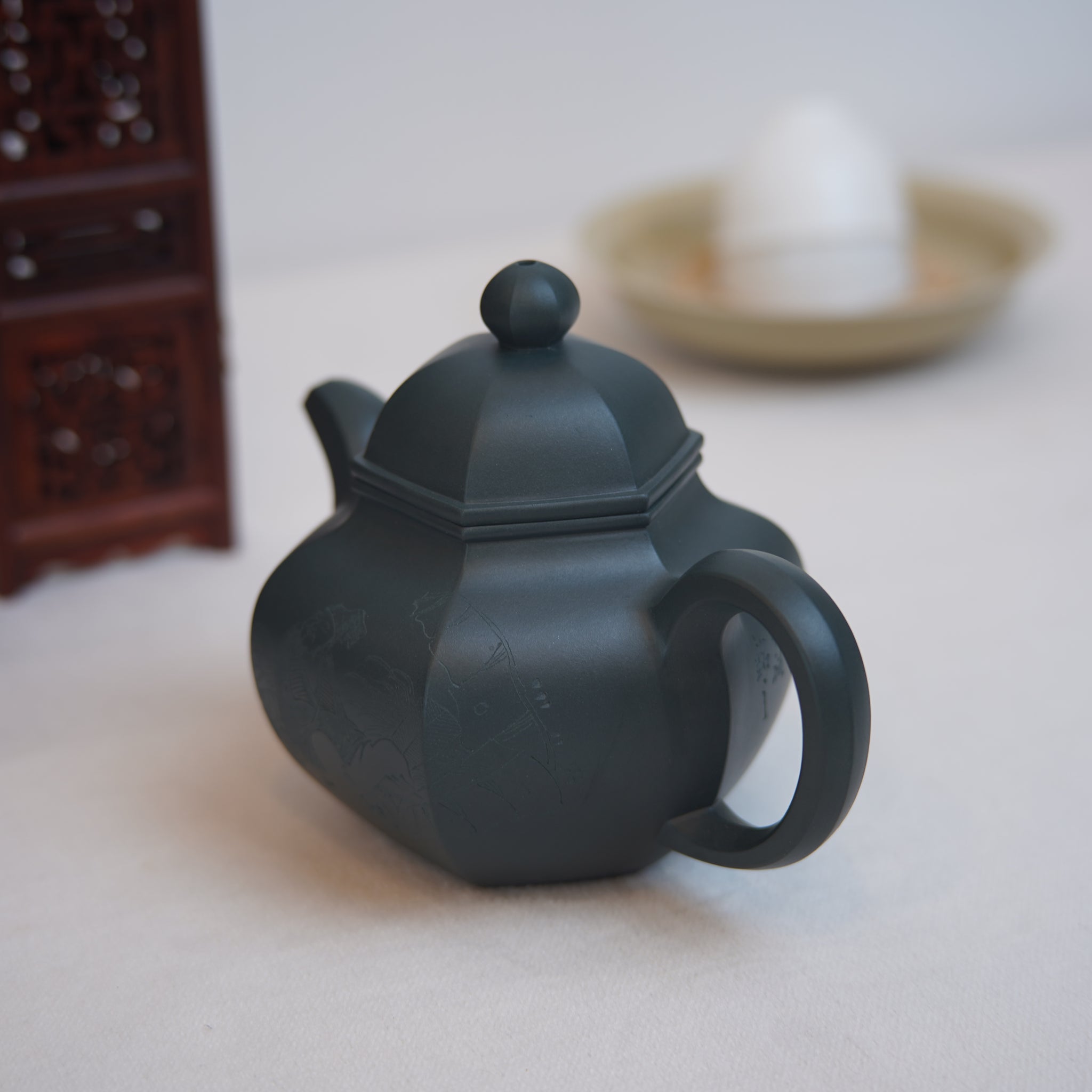 *New Product* [Zangliufang] Fully handmade azure clay carved purple clay teapot