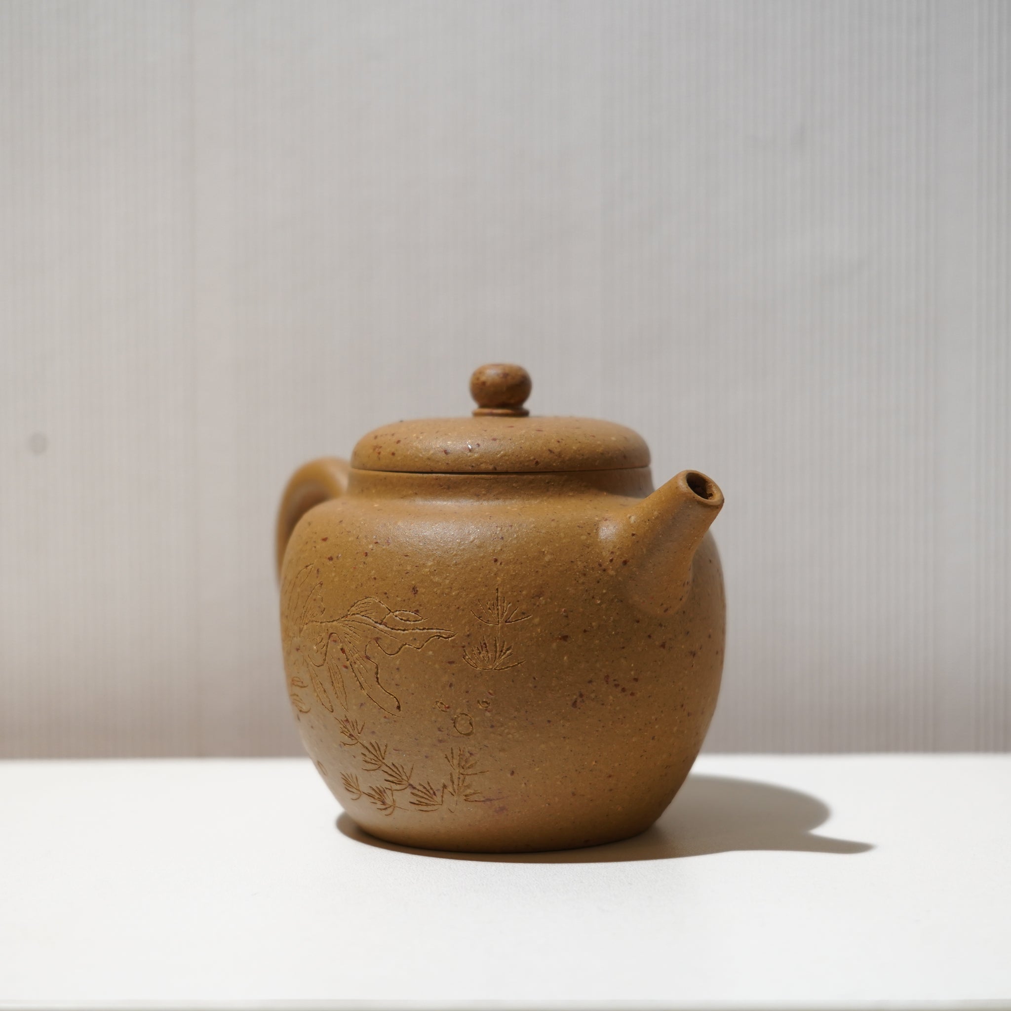 【茶禪一味】段泥調砂雕刻紫砂茶壺