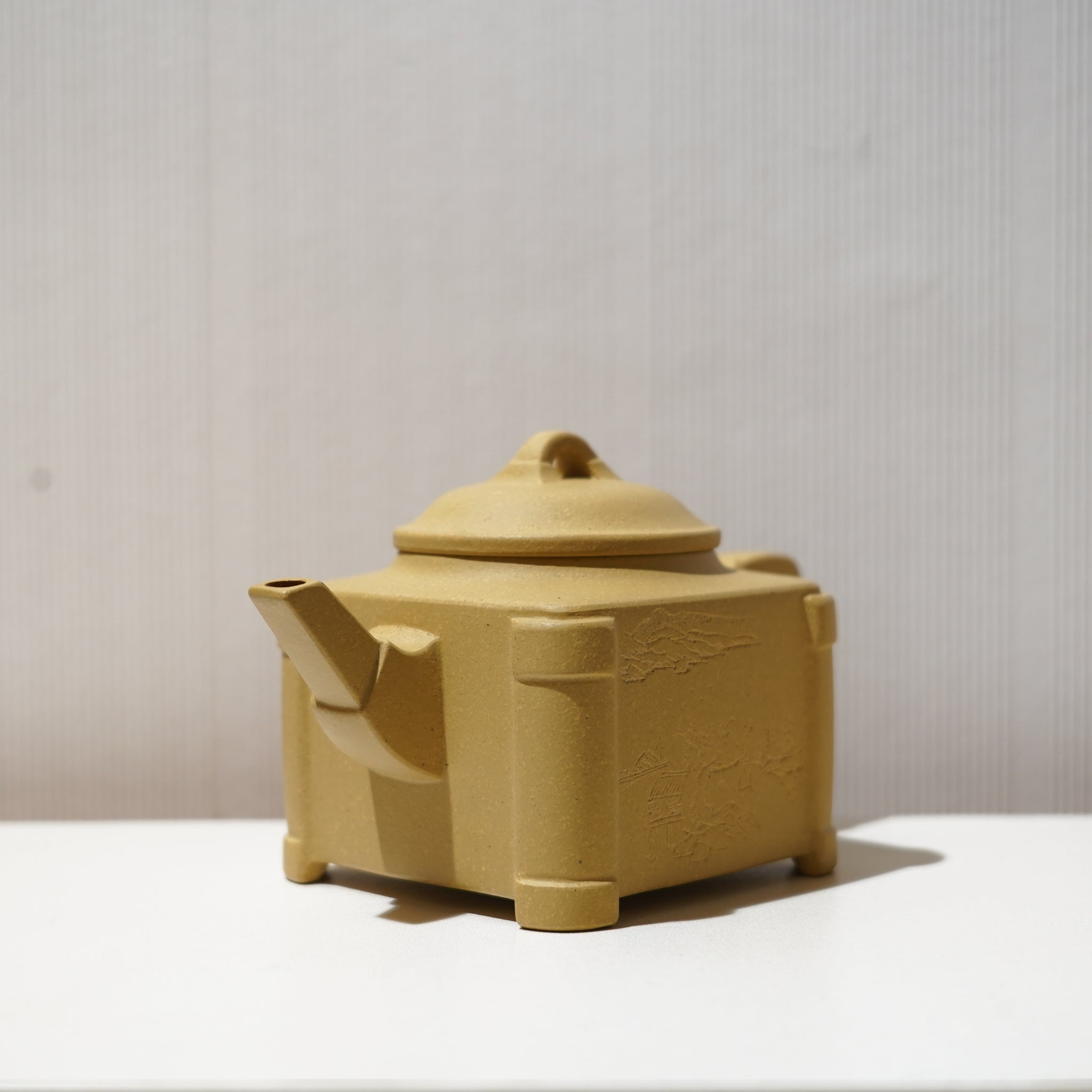 【四方】段泥雕刻紫砂茶壺