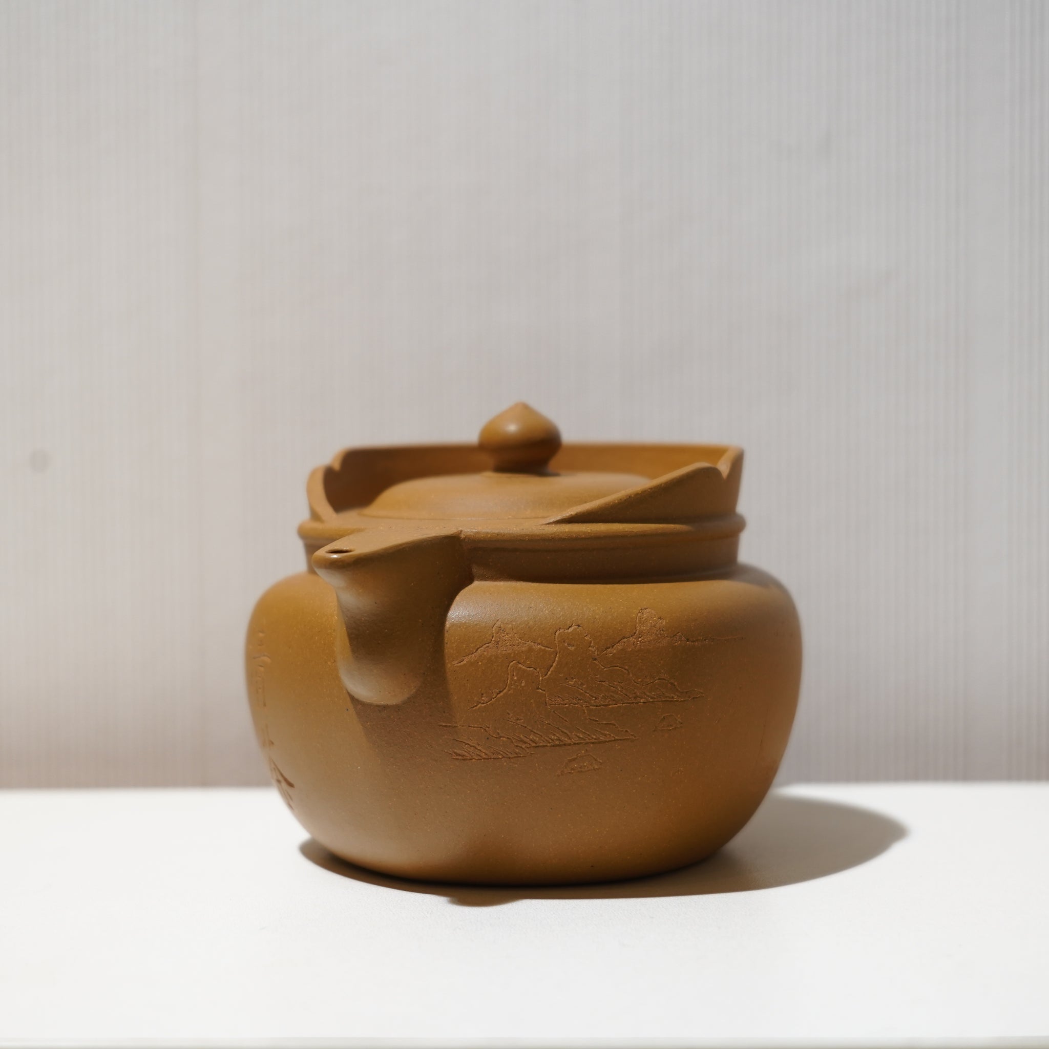 【僧帽】降坡泥雕刻紫砂茶壺