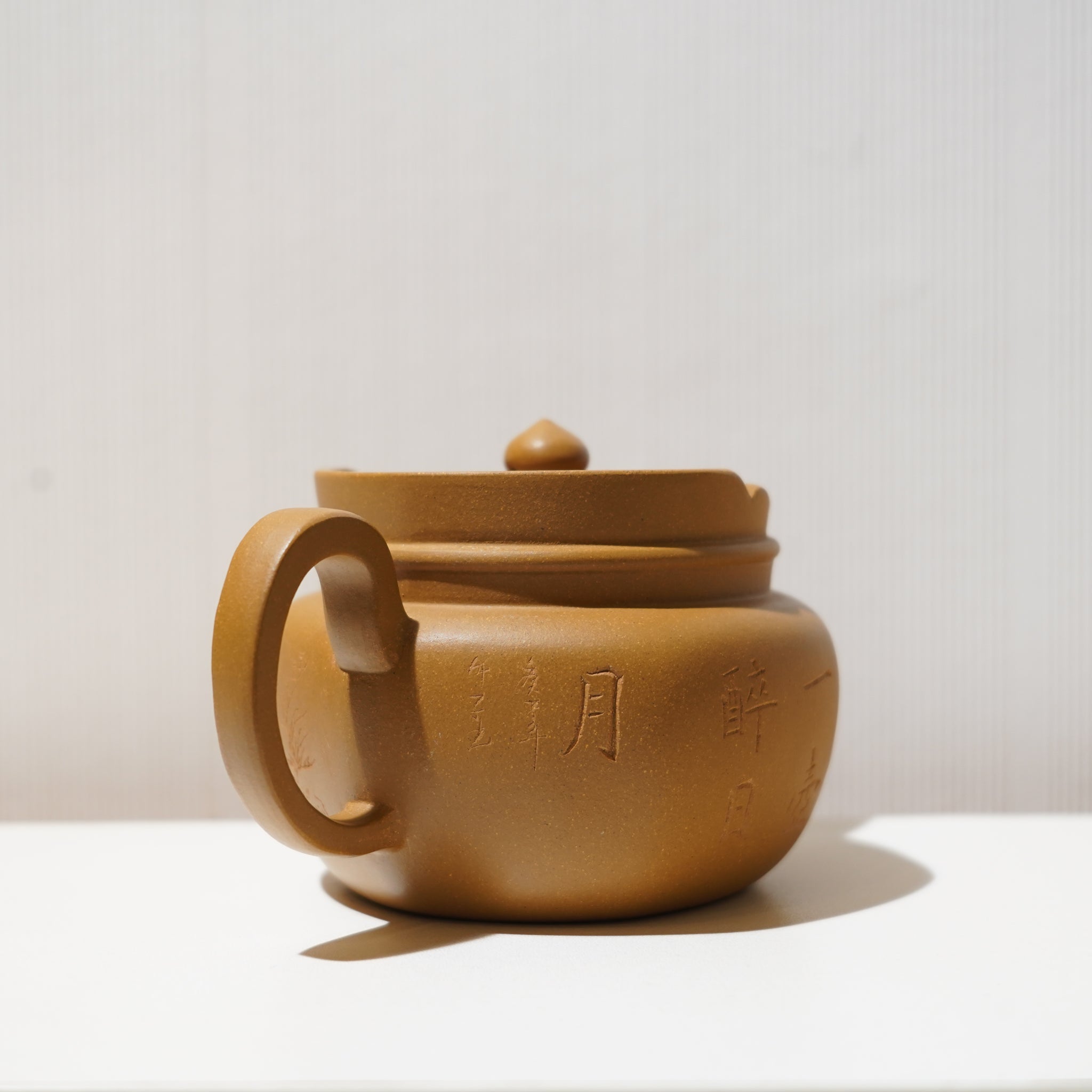 【僧帽】降坡泥雕刻紫砂茶壺