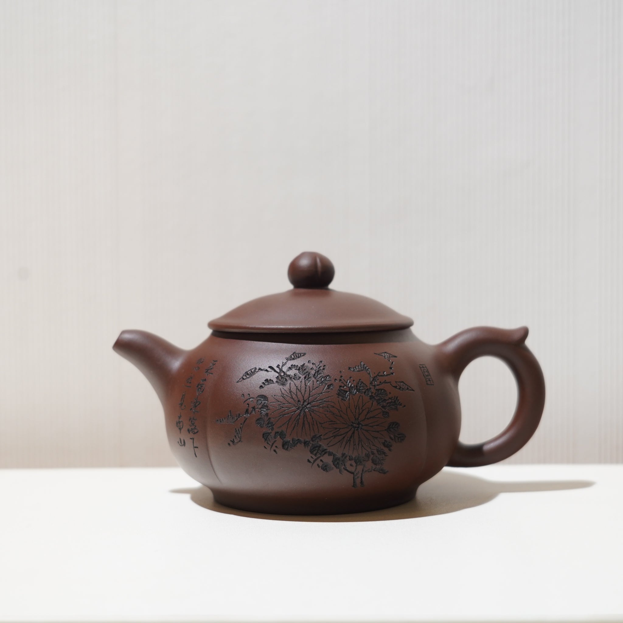 【菊蕾】紫泥刻畫紫砂茶壺