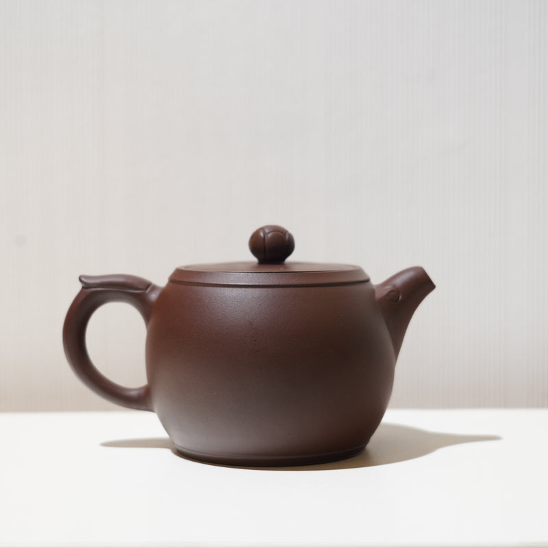 （已售出）【荷香】紫泥刻畫紫砂茶壺