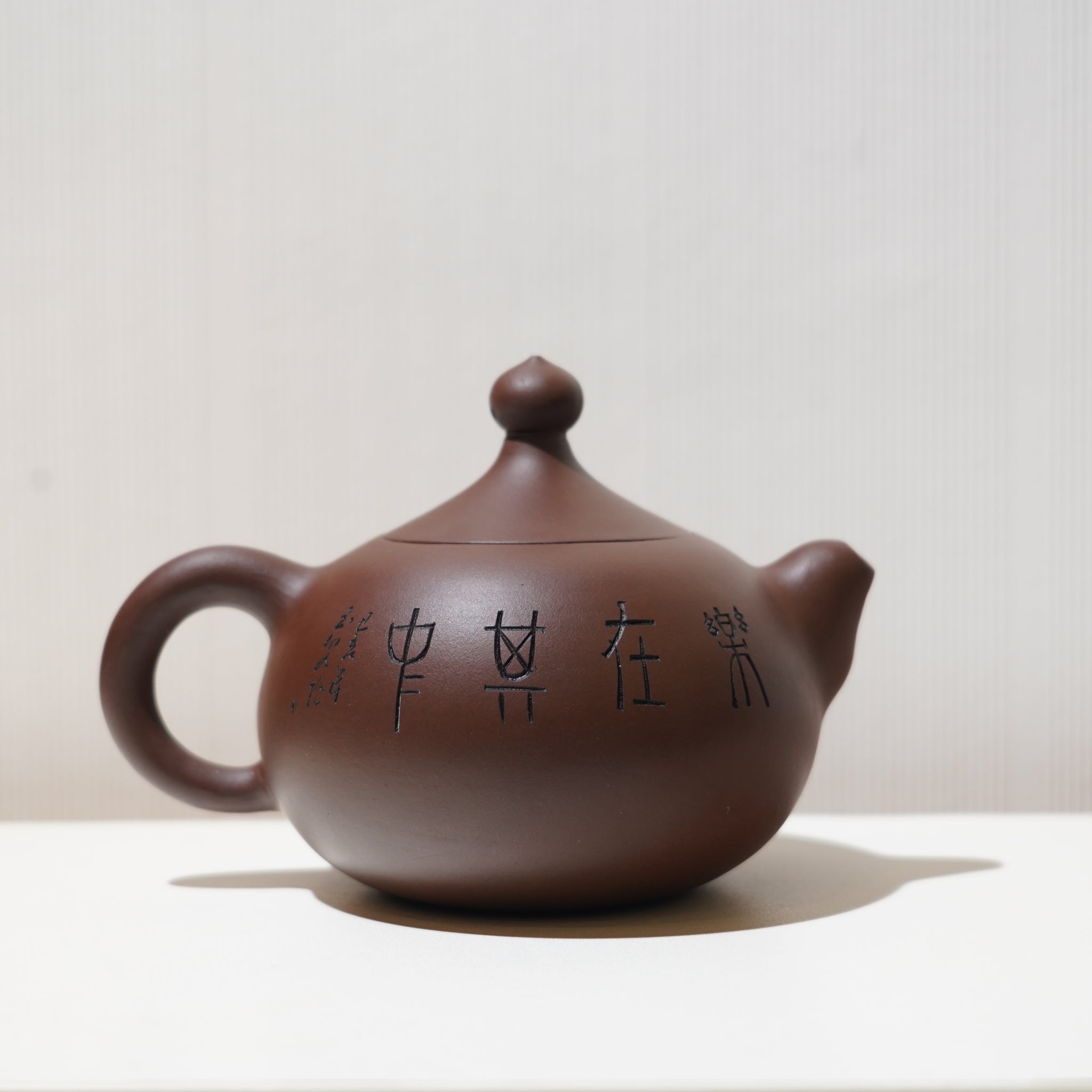 【頂珠】紫泥刻畫紫砂茶壺