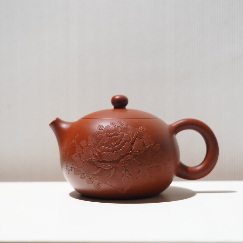 （已售出）【雕花西施】朱泥雕刻紫砂茶壺