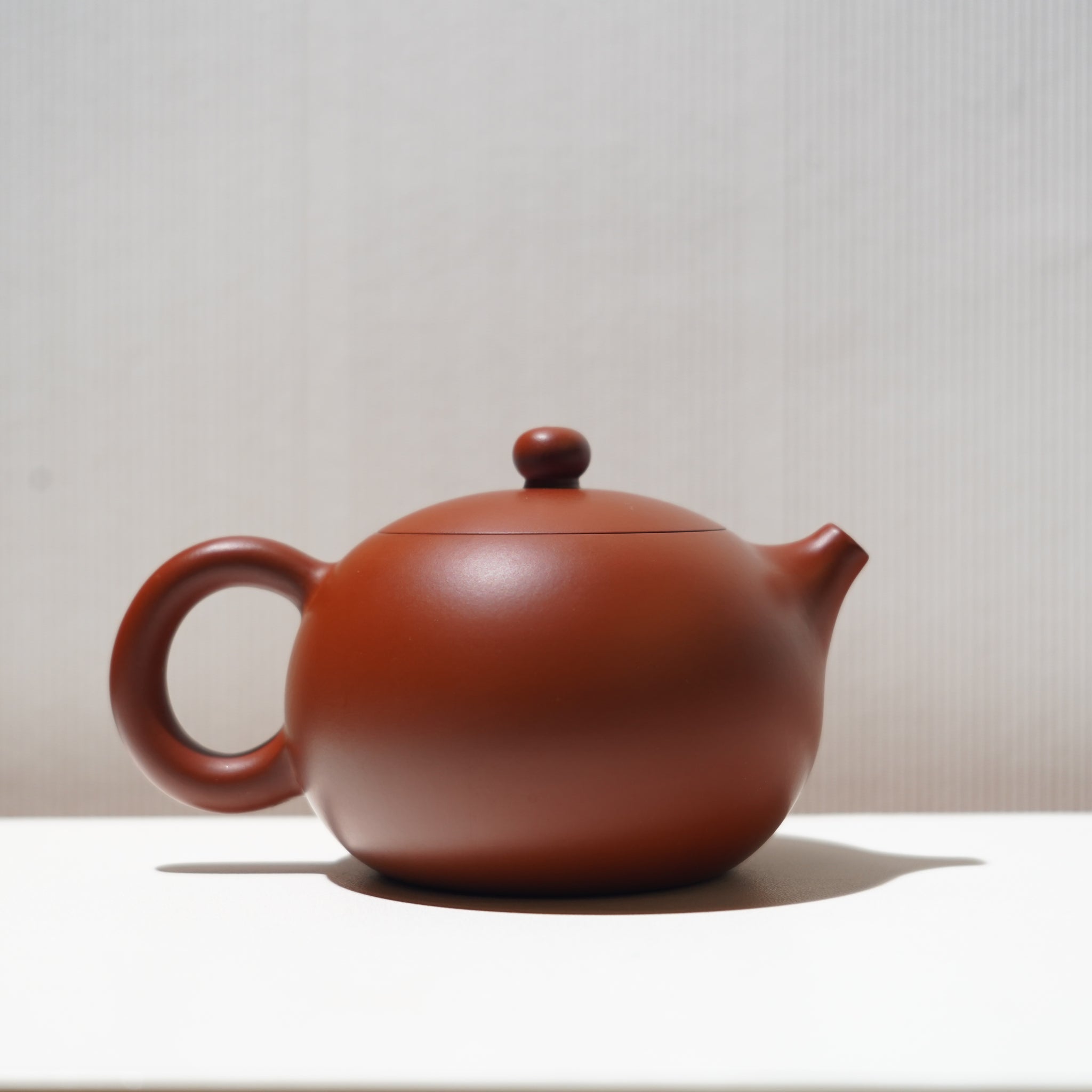 【雕花西施】朱泥雕刻紫砂茶壺