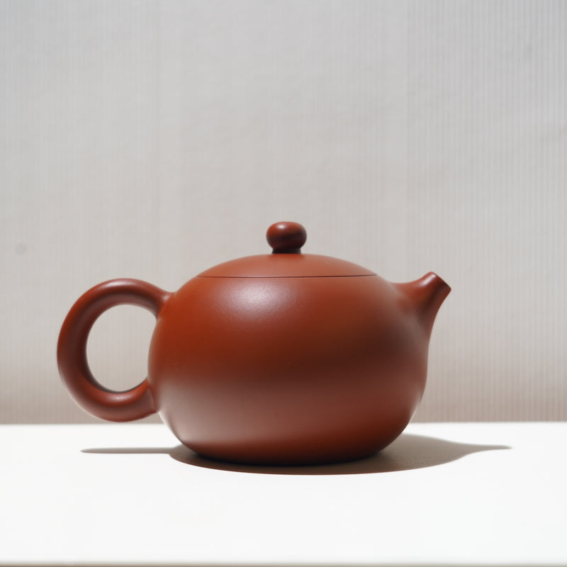 （已售出）【雕花西施】朱泥雕刻紫砂茶壺