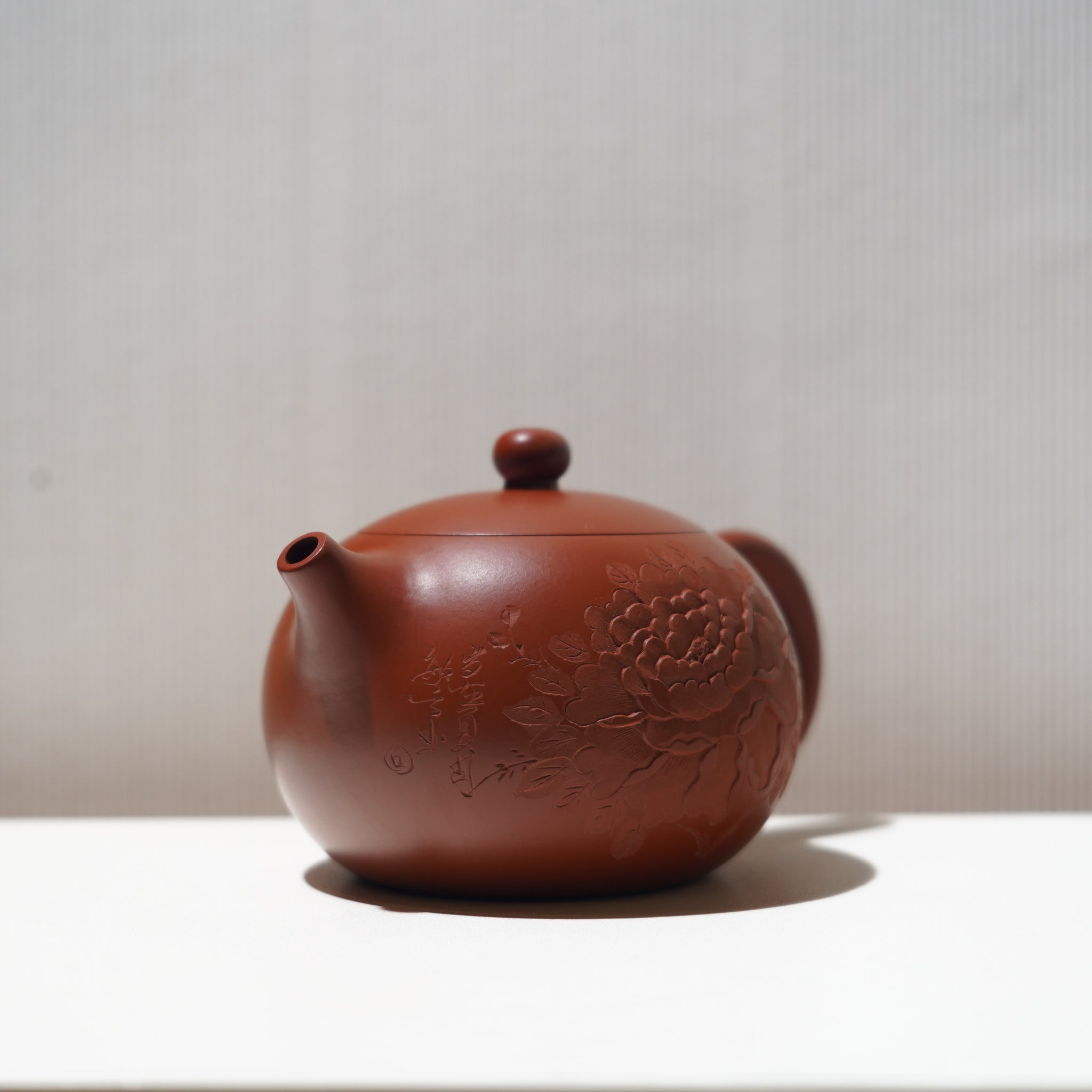 【雕花西施】朱泥雕刻紫砂茶壺