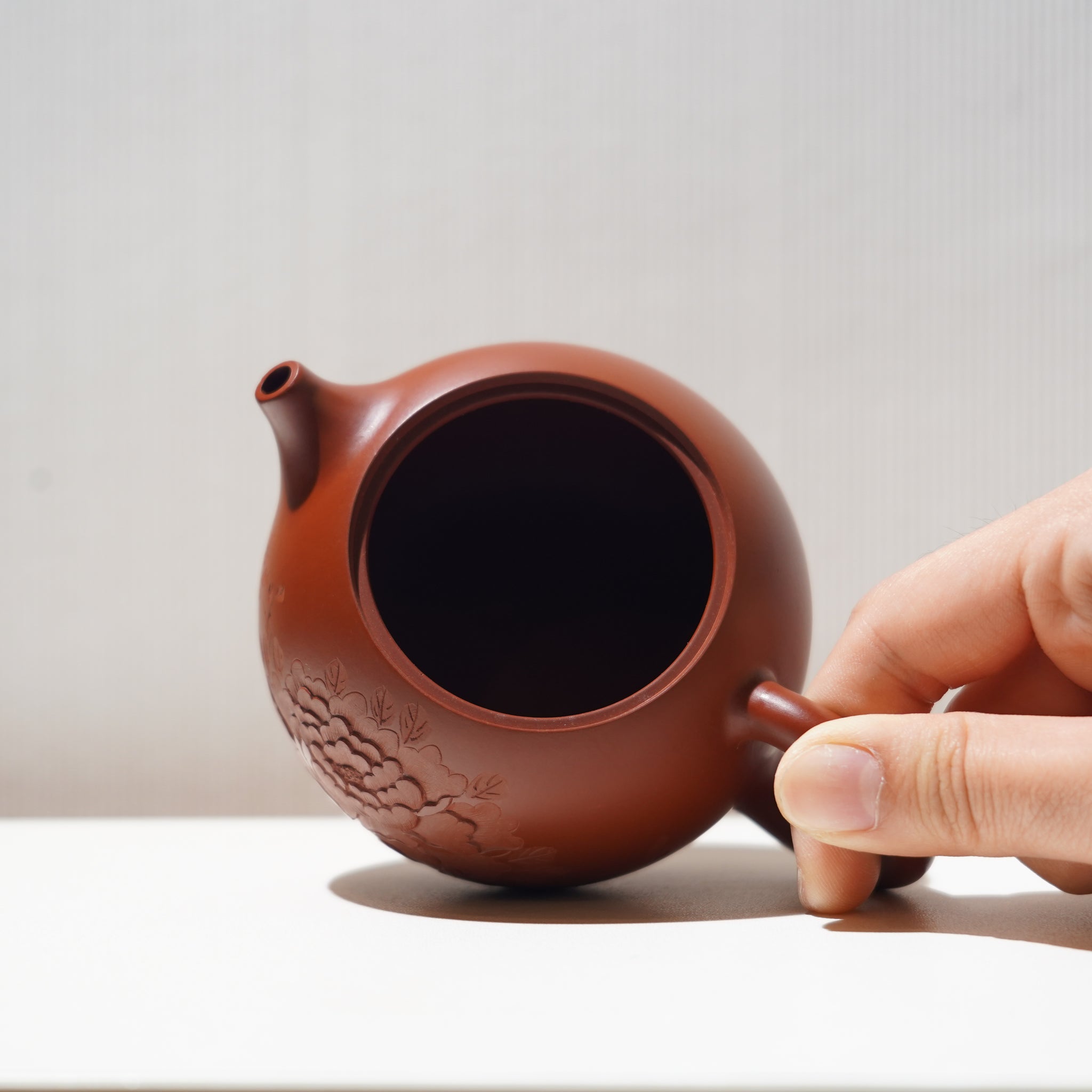 【雕花西施】朱泥雕刻紫砂茶壺