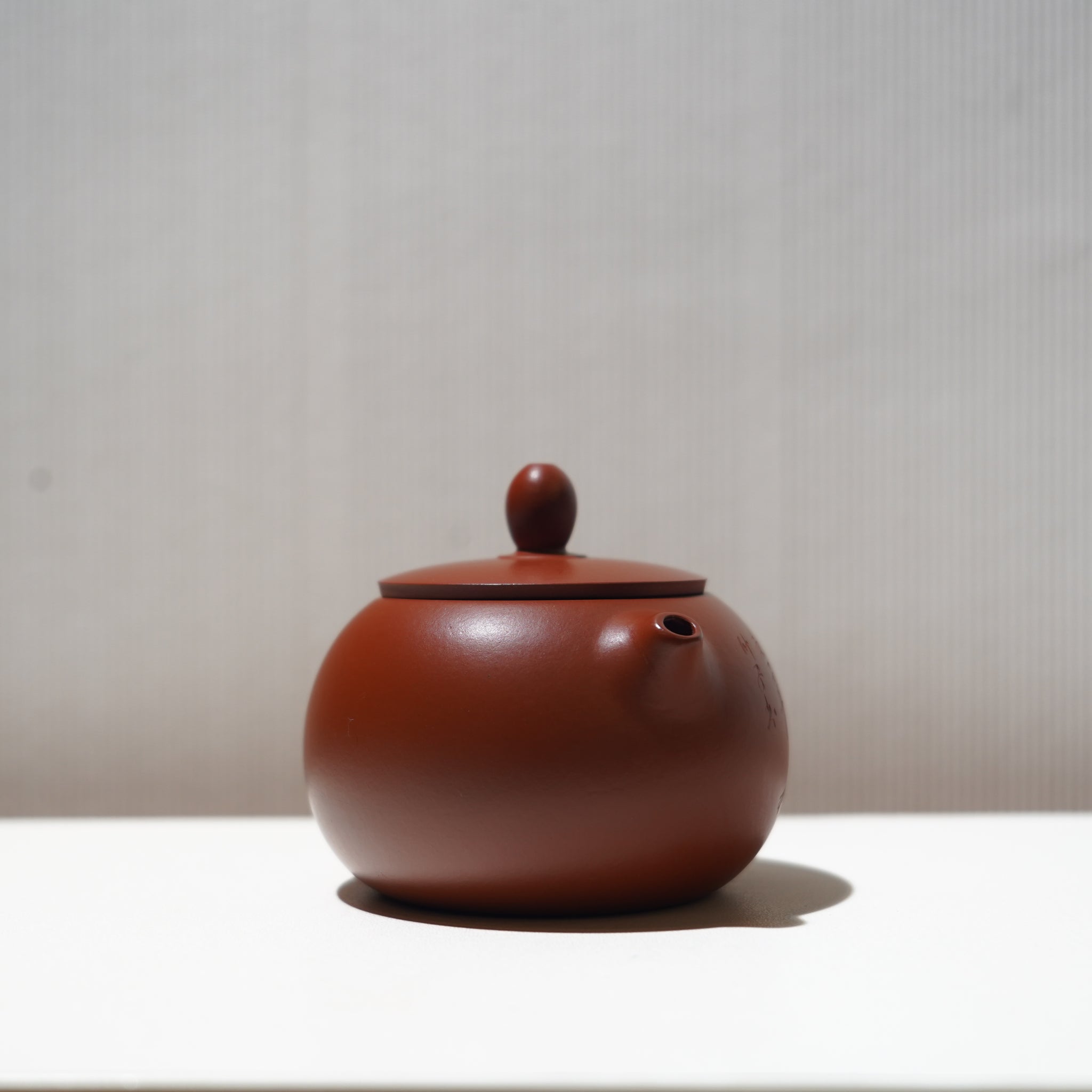 【西施】朱泥刻畫紫砂茶壺