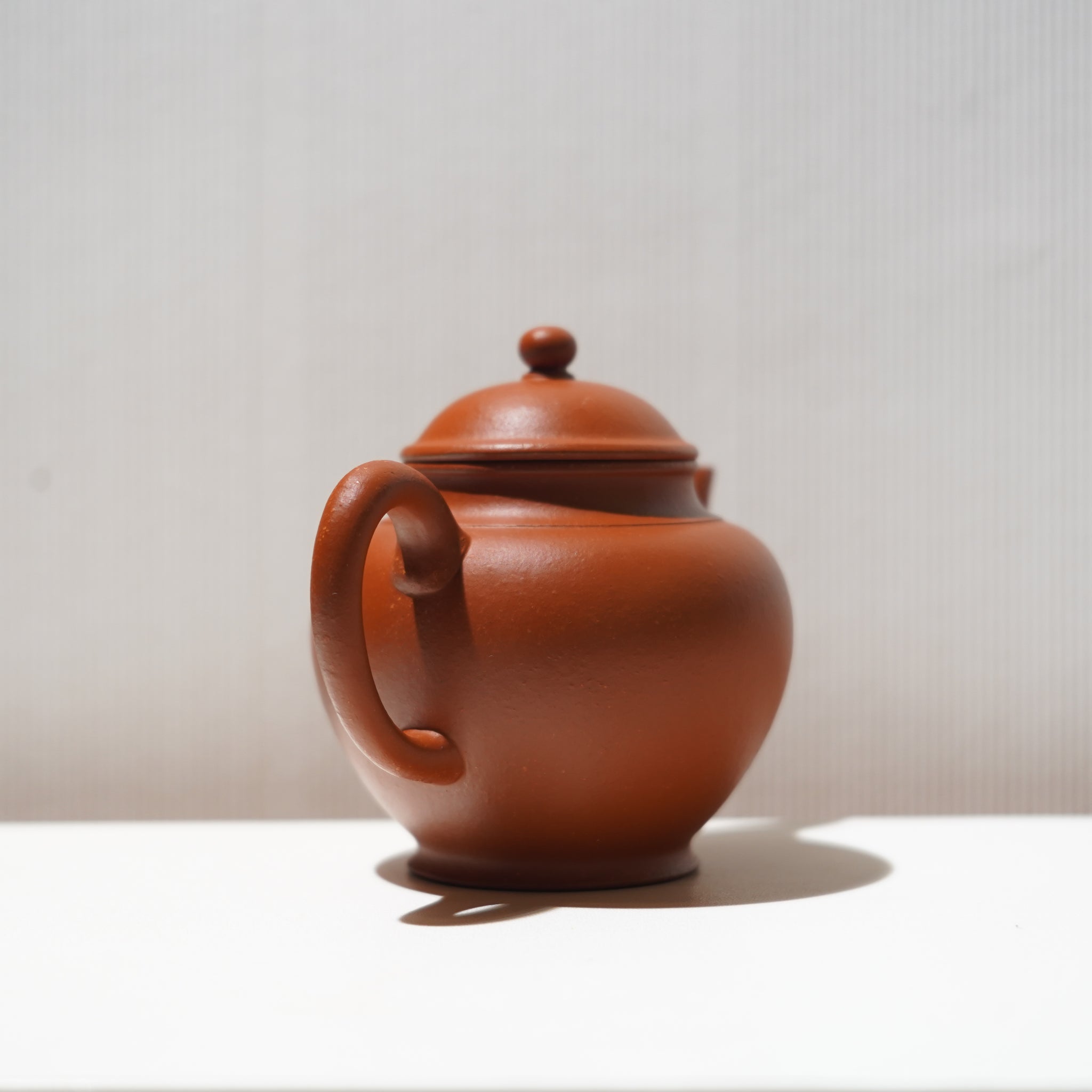 【宮燈】朱泥紫砂茶壺