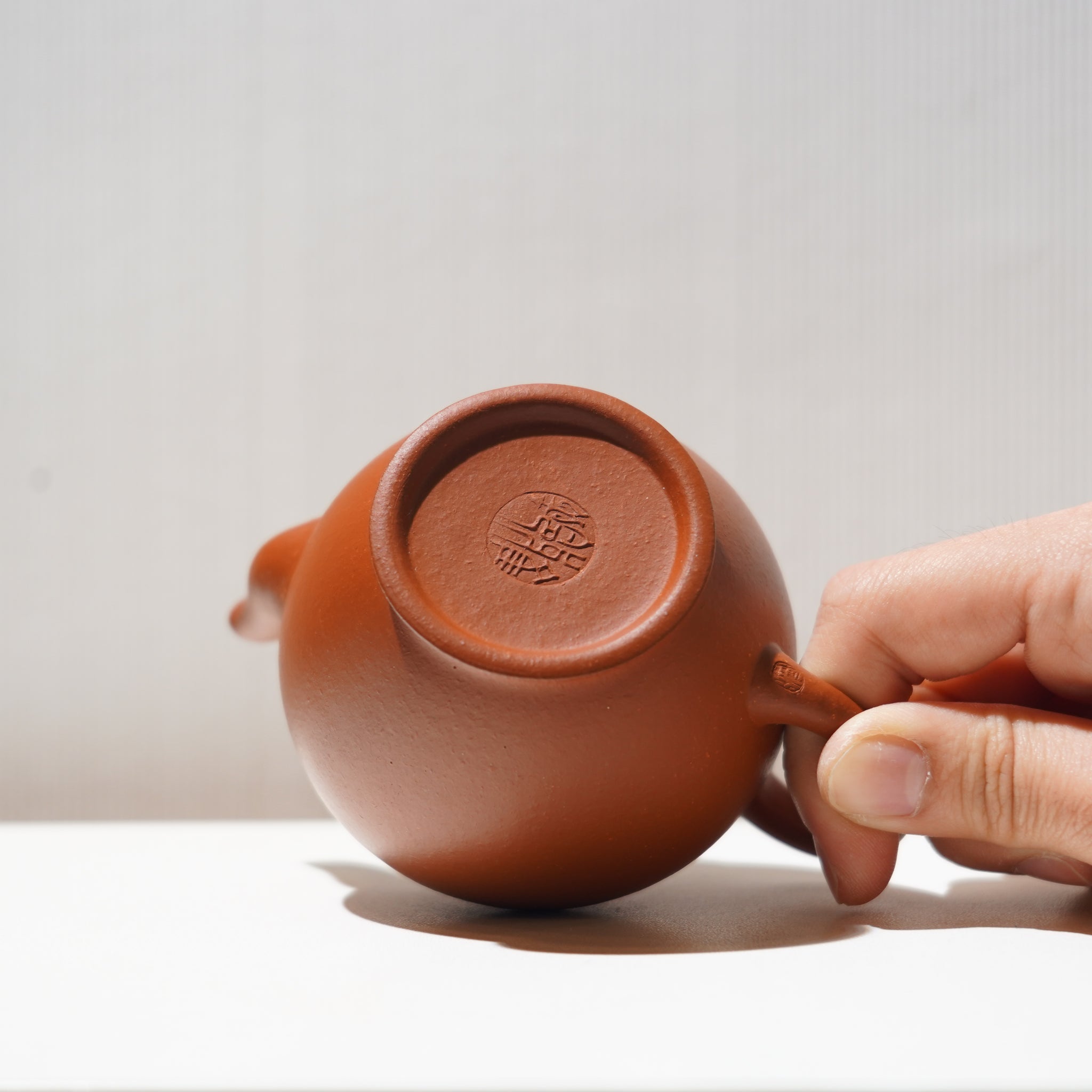 【宮燈】朱泥紫砂茶壺