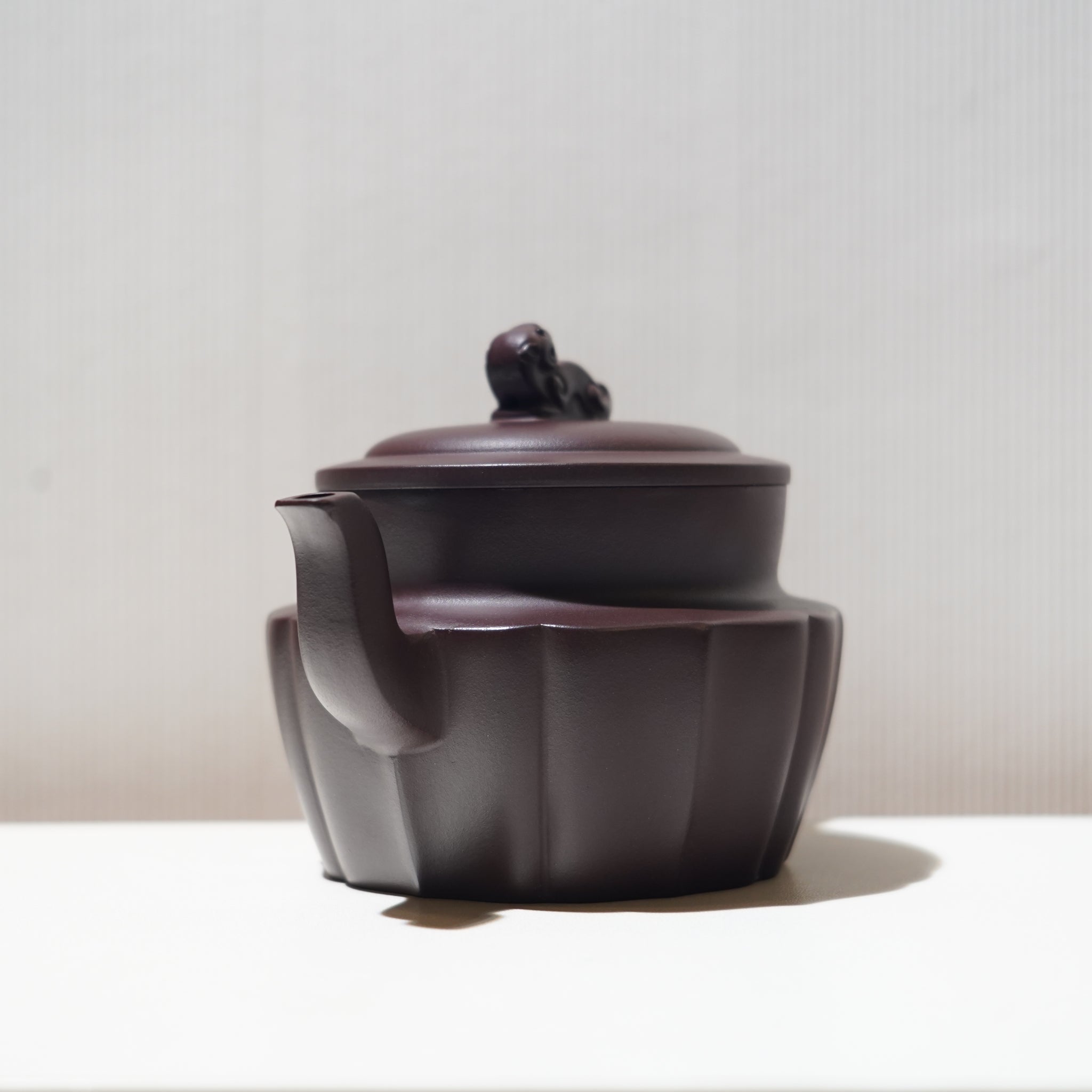 【獅尊】紫茄泥紫砂茶壺