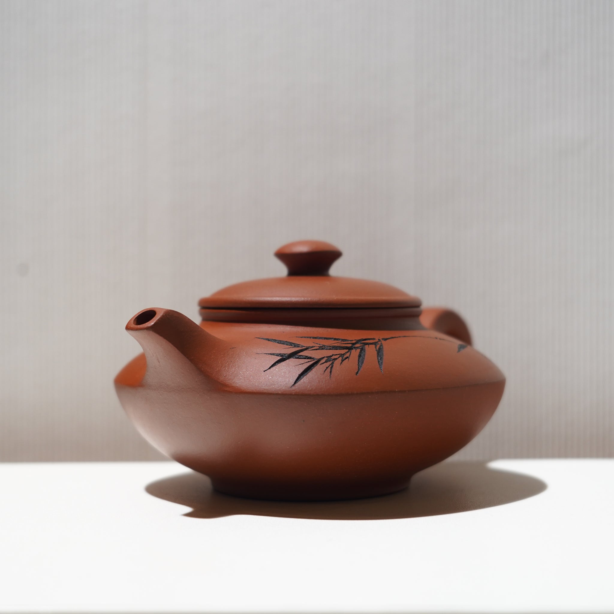 【四方虛扁】底槽清刻畫紫砂茶壺