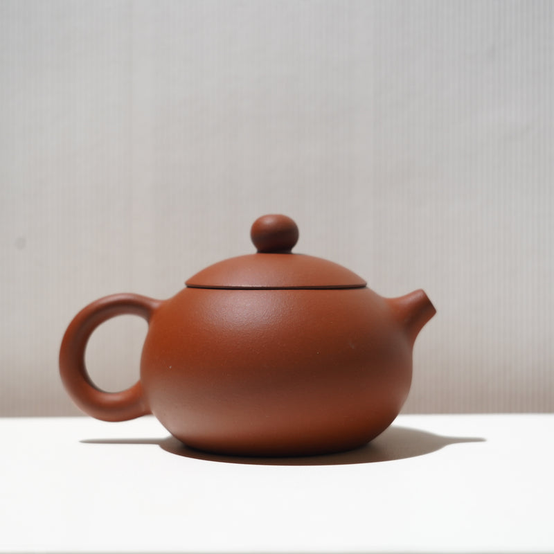 【西施】底槽青字詞紫砂茶壺