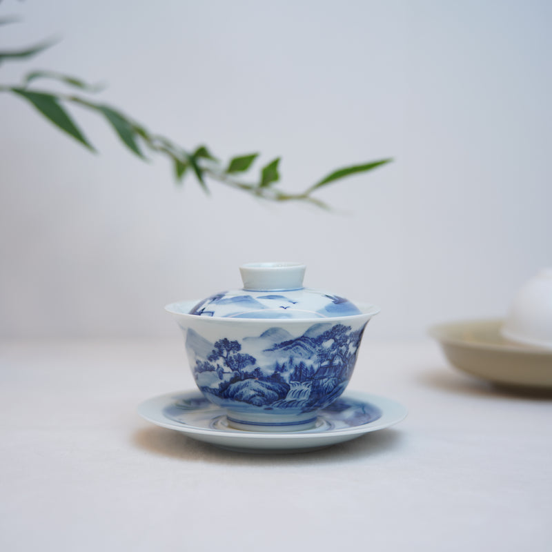 [Mountains and Waters Again] Jingdezhen hand-painted blue and white three-cai bowl