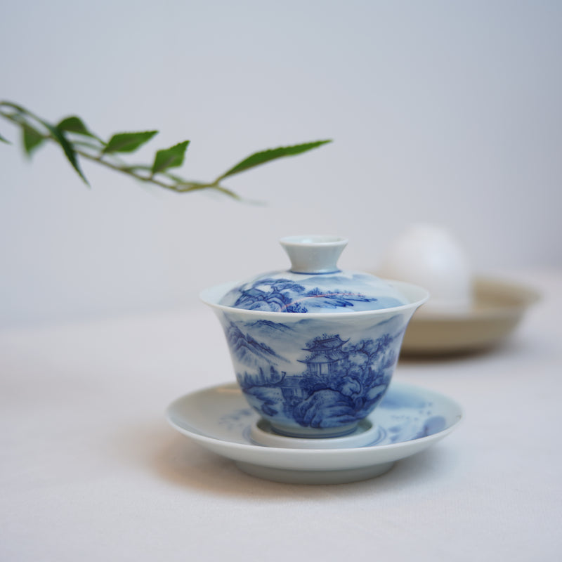 [Landscape Pavilion] Jingdezhen hand-painted blue and white chicken heart three-cai bowl