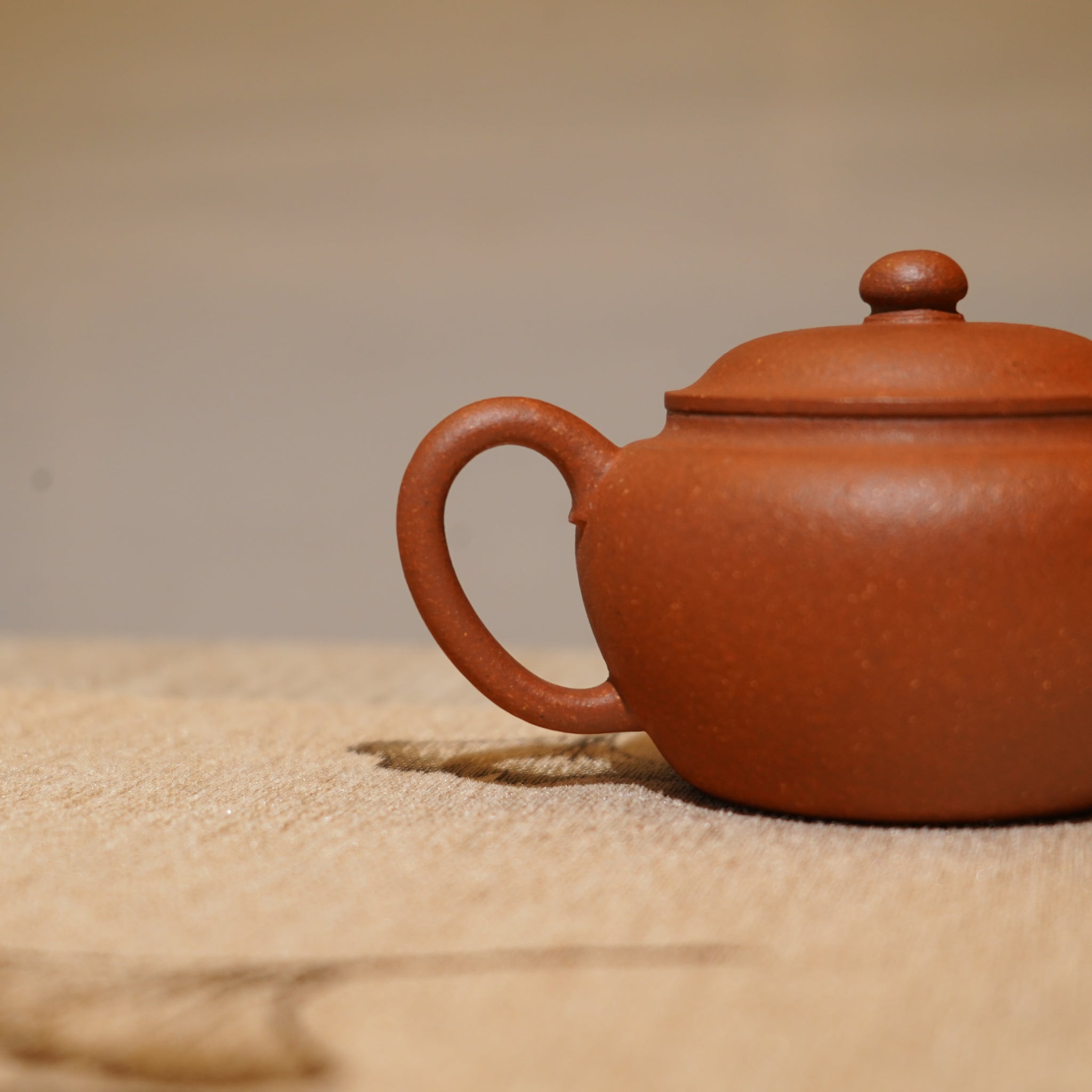 *新品* *葉鴻鈞弟子*【翁形體】全手工朱泥紫砂茶壺