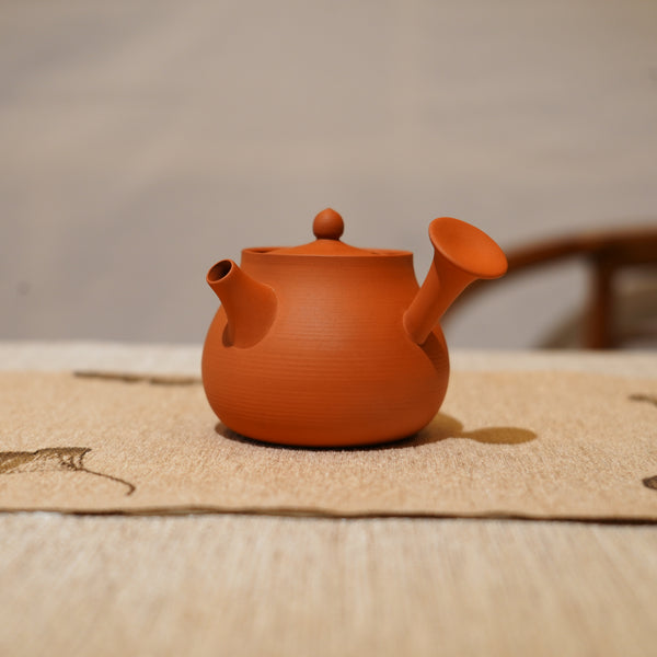 *新品*【側把小梨】全手工潮州朱泥手拉茶壺