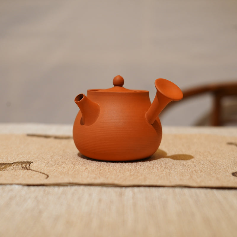 *新品*【側把小梨】全手工潮州朱泥手拉茶壺